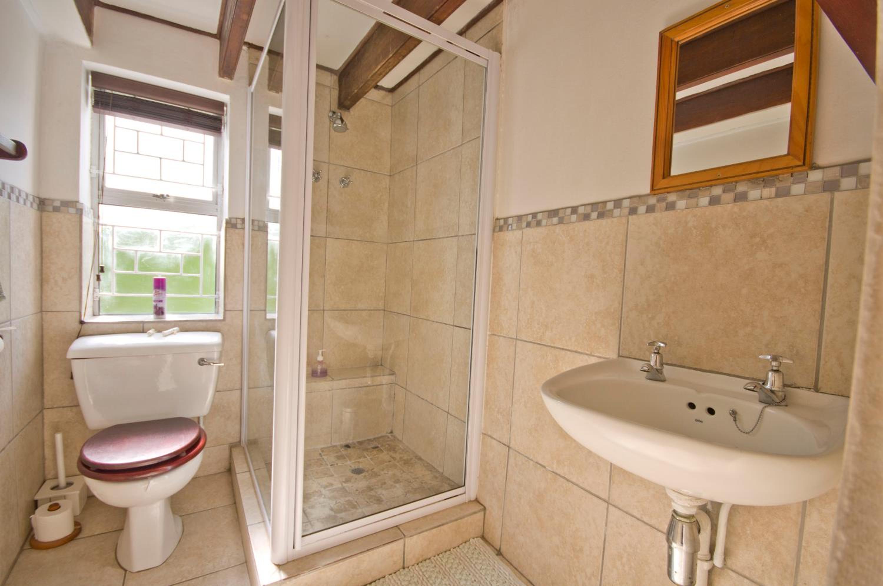 Twin Room - Photo 2