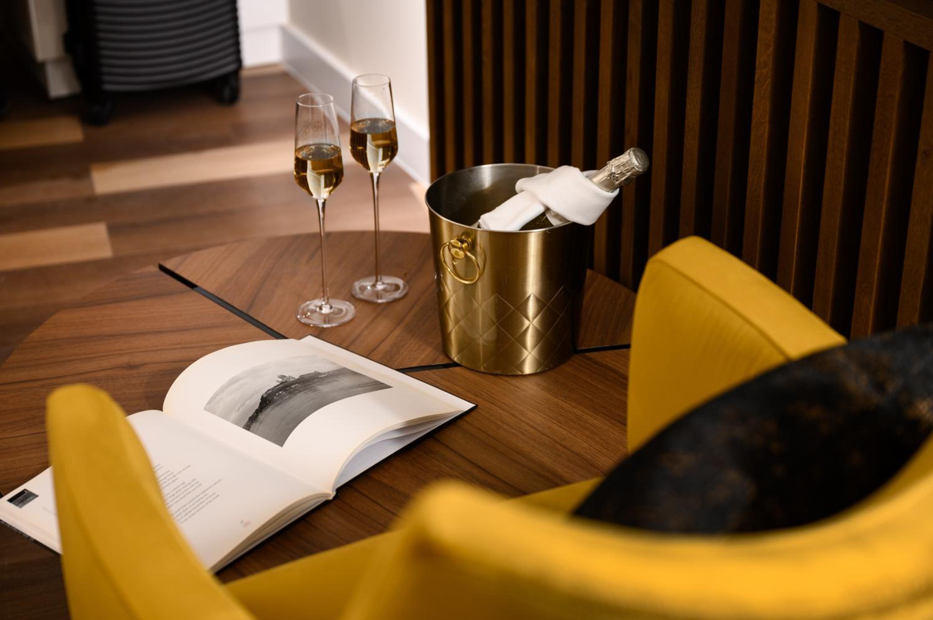 Superior Suite photo 1