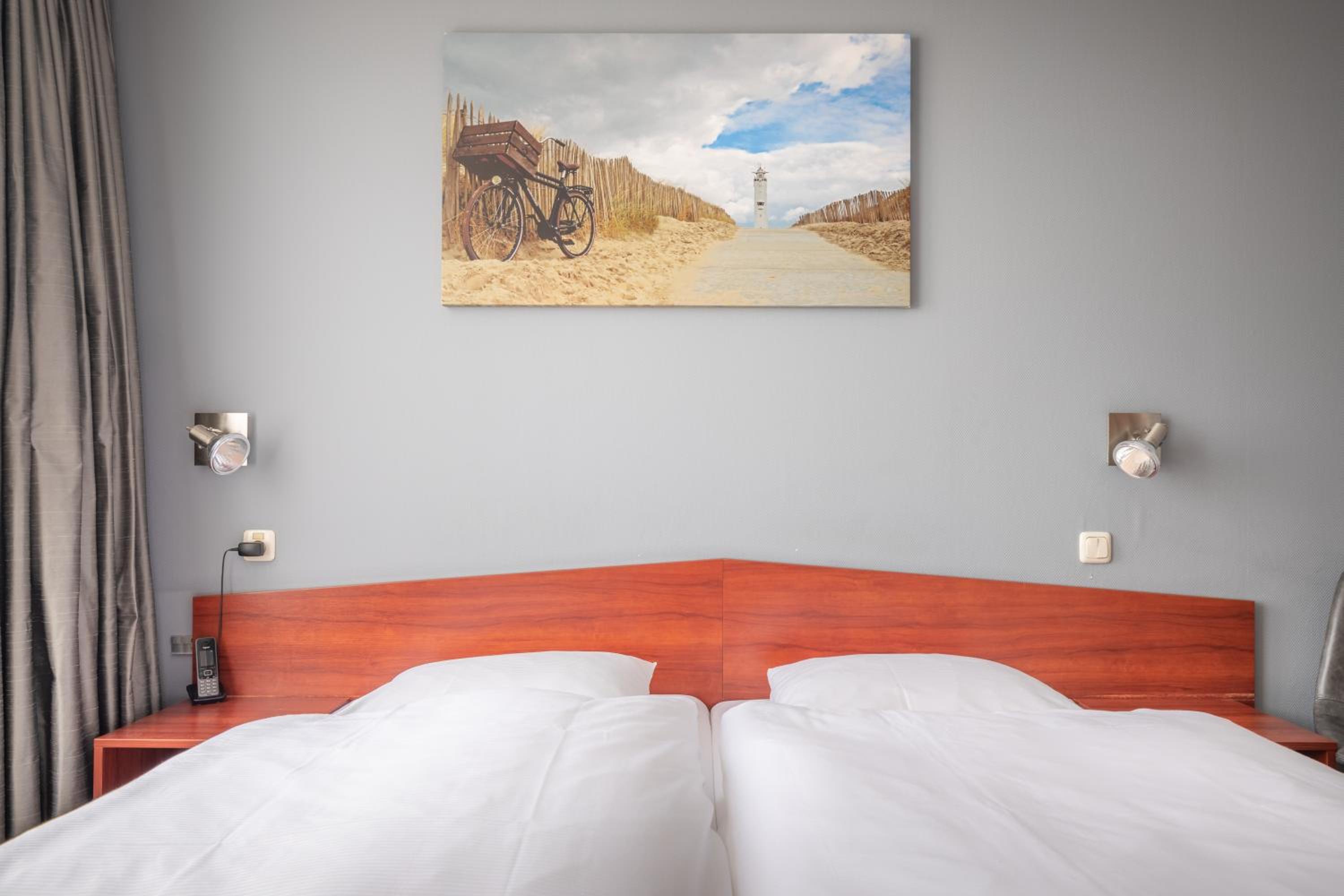 Standard Twin Room photo 2
