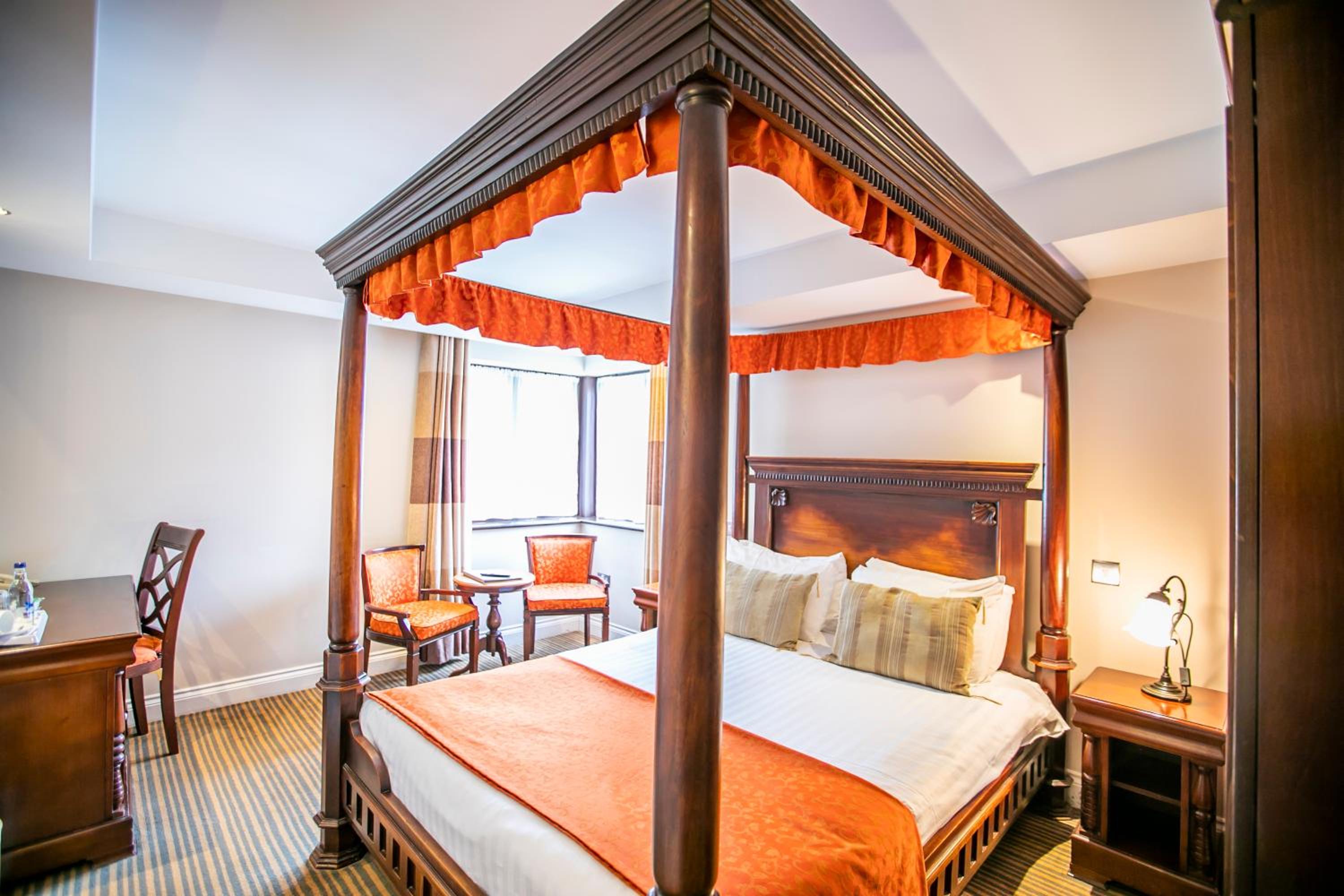 Superior Queen Room
