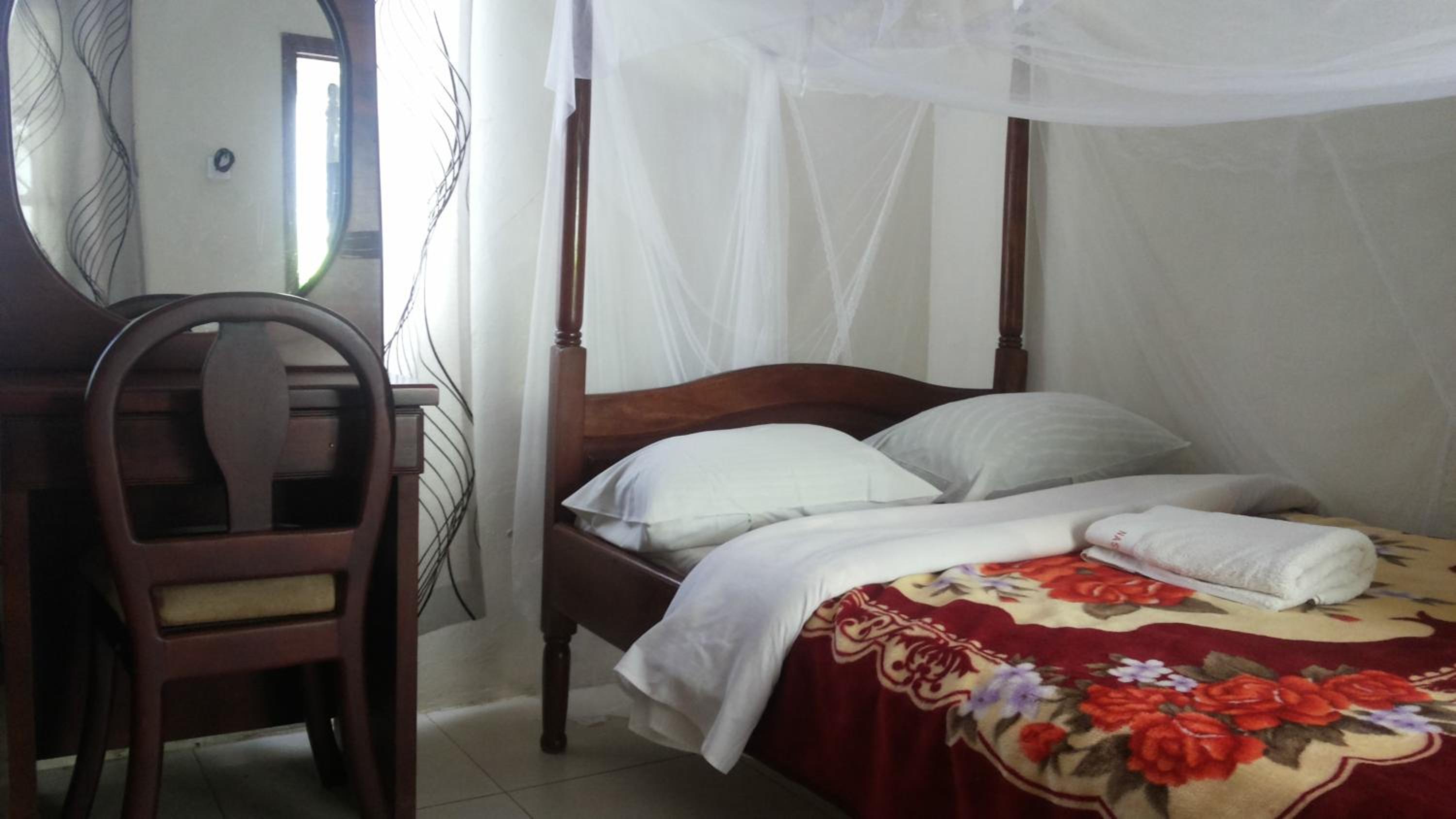 Deluxe Twin Room photo 3