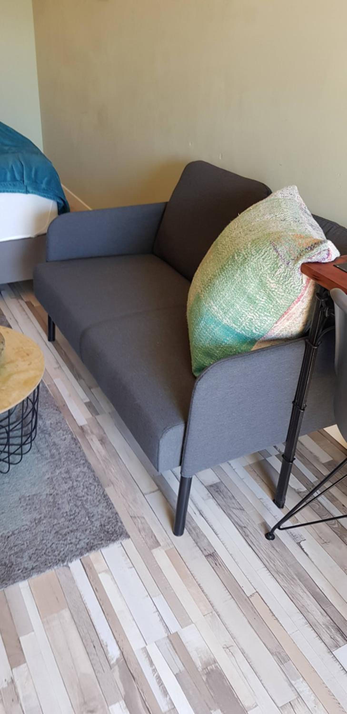 One-Bedroom Apartment - Photo 3