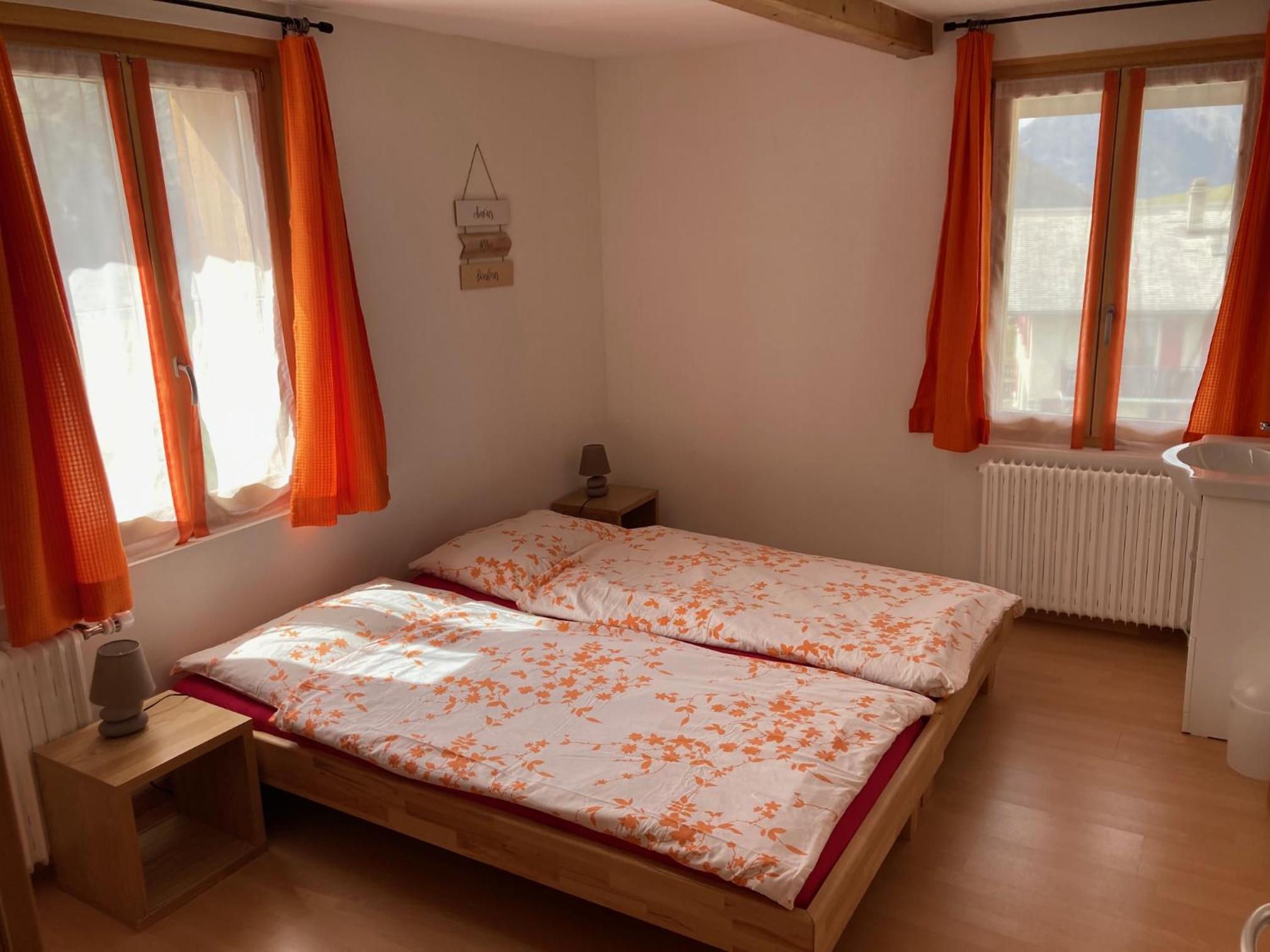Double Room with Private Bathroom - Photo 7