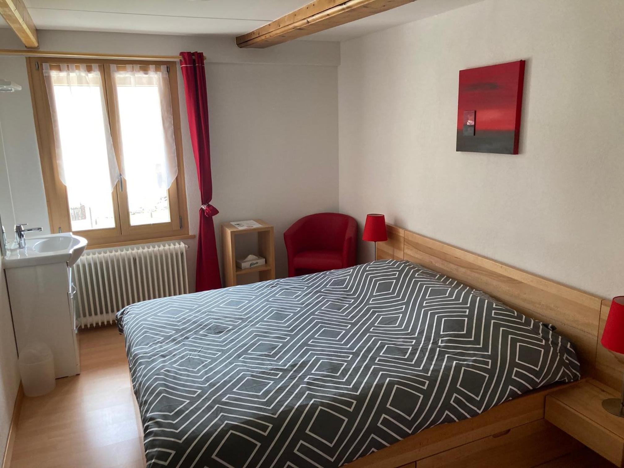 Standard Double Room - Photo 4