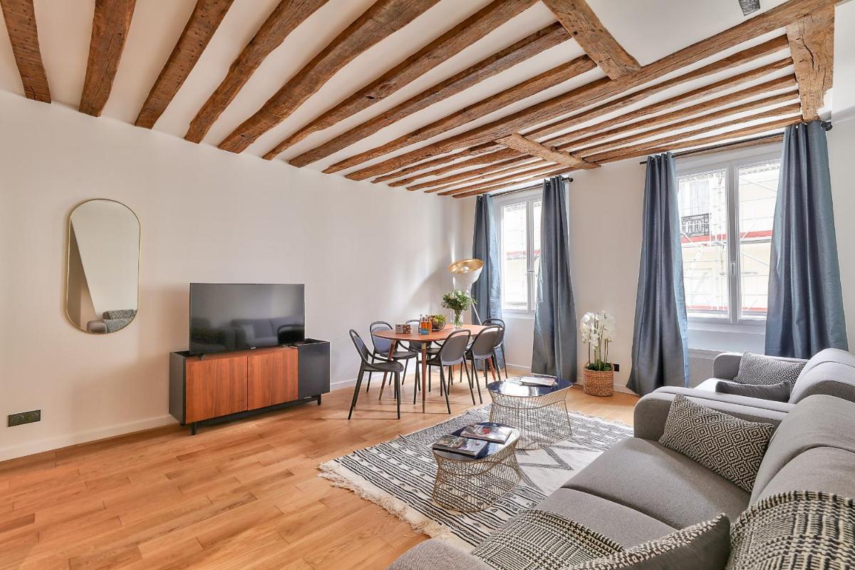 Apartment photo 1