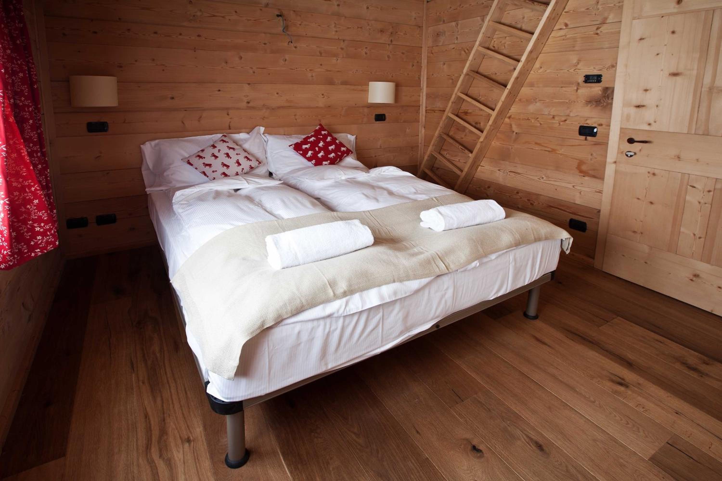 Quadruple Room - Photo 8
