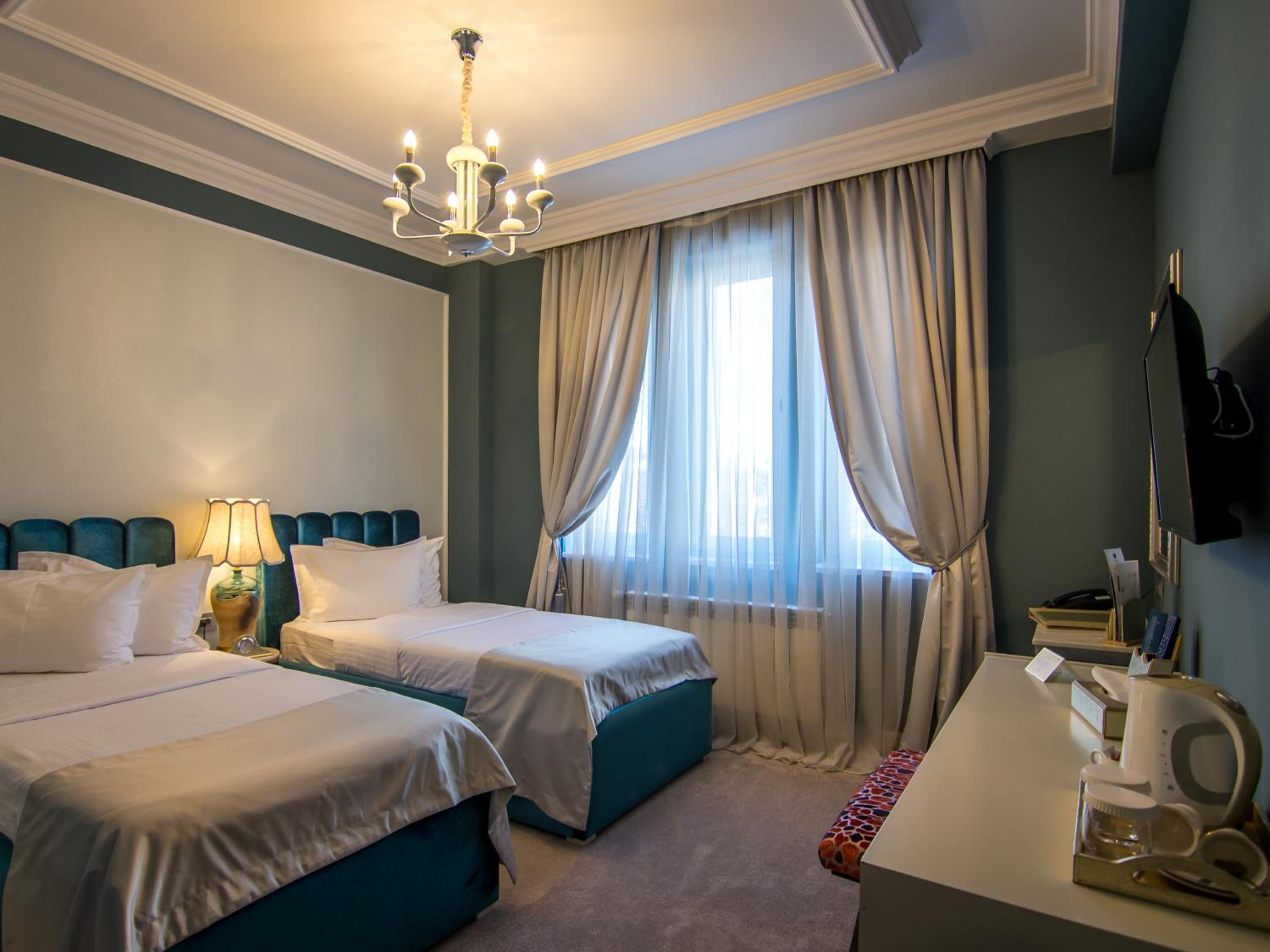 Deluxe Twin Room - Photo 2