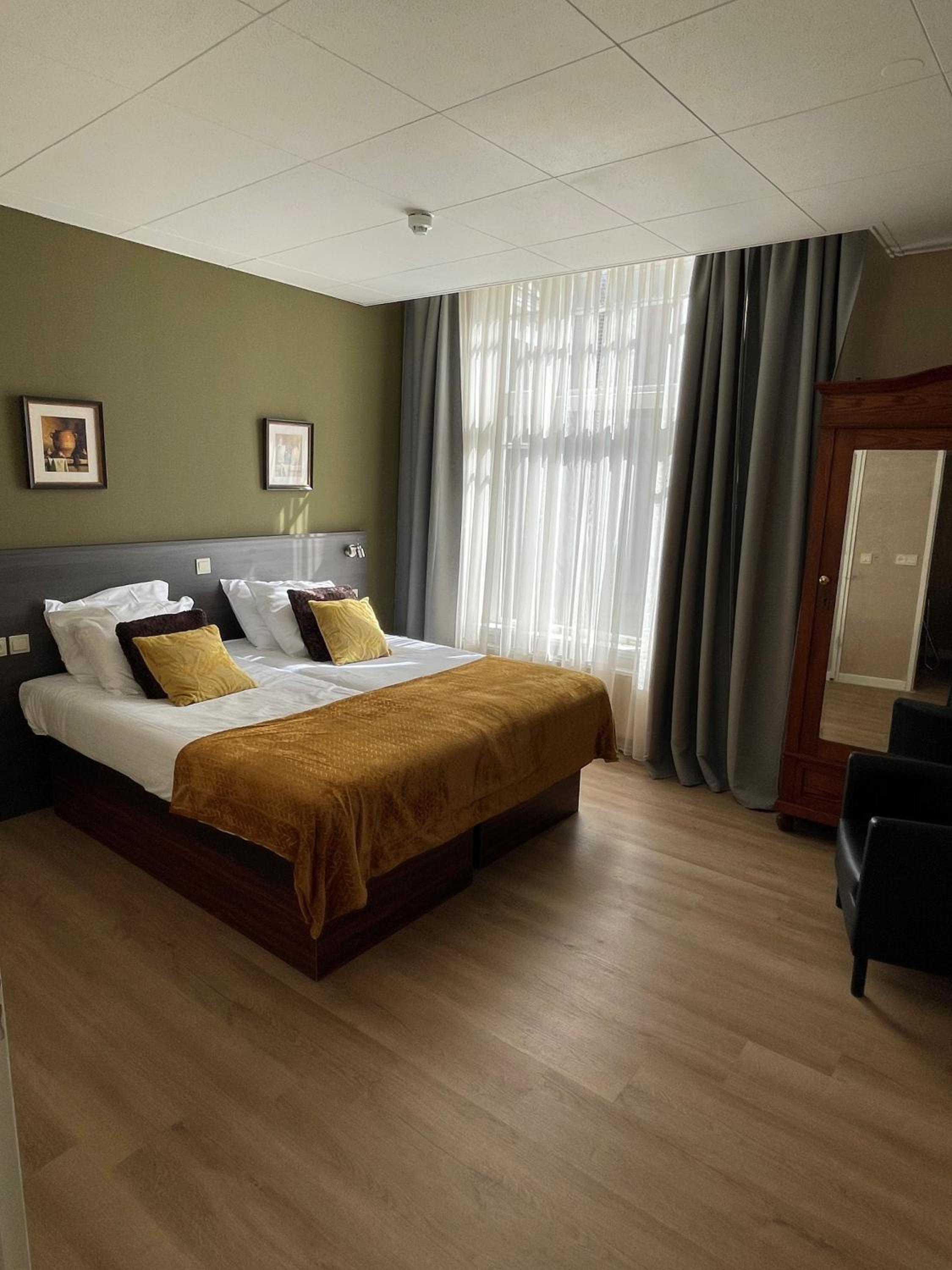 Double or Twin Room - Photo 1