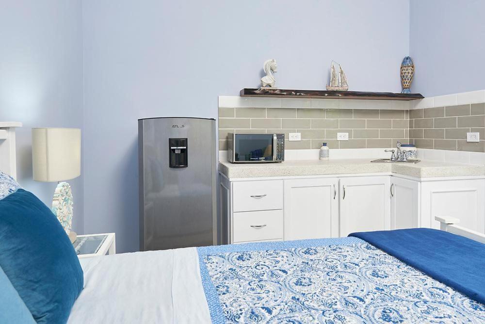 Deluxe Double Room with Balcony photo 2