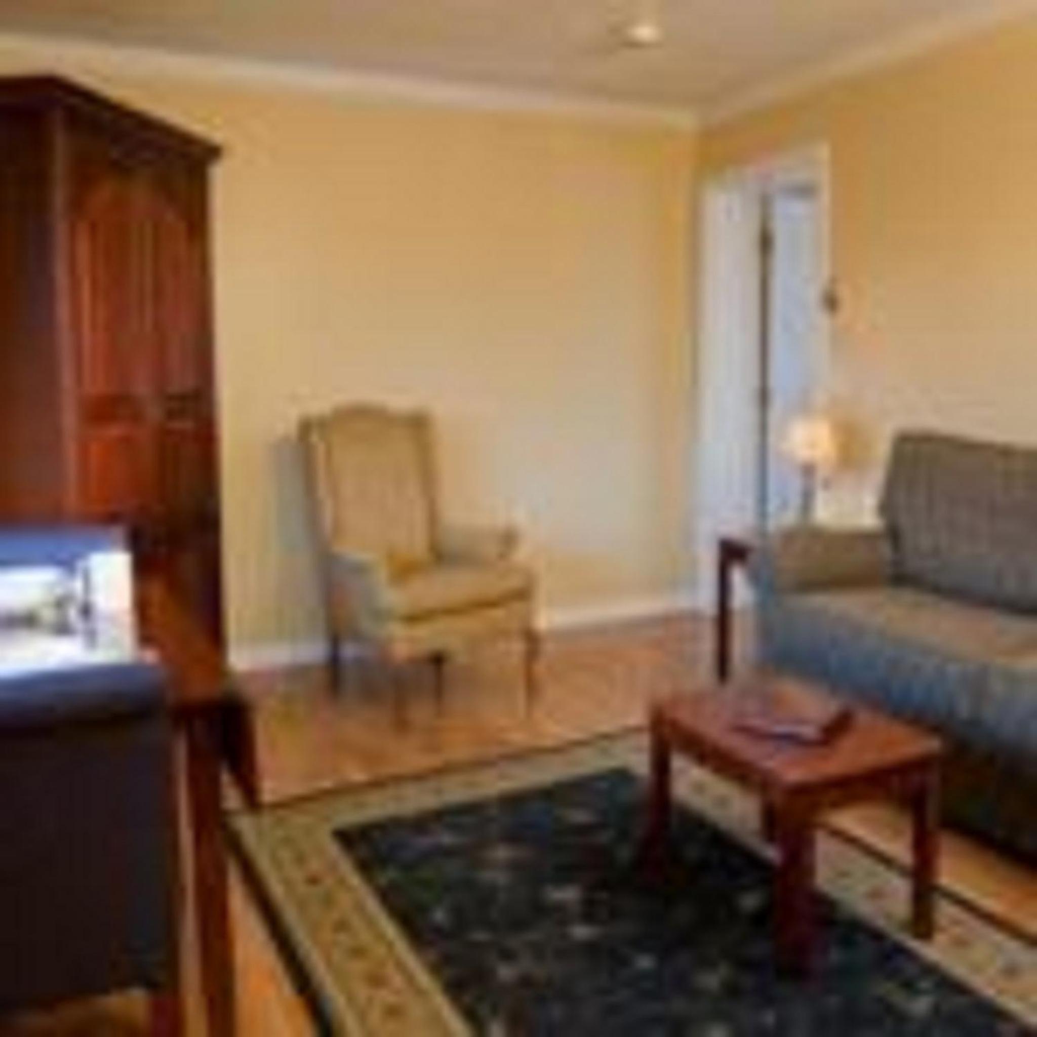 Two-Bedroom Suite photo 2