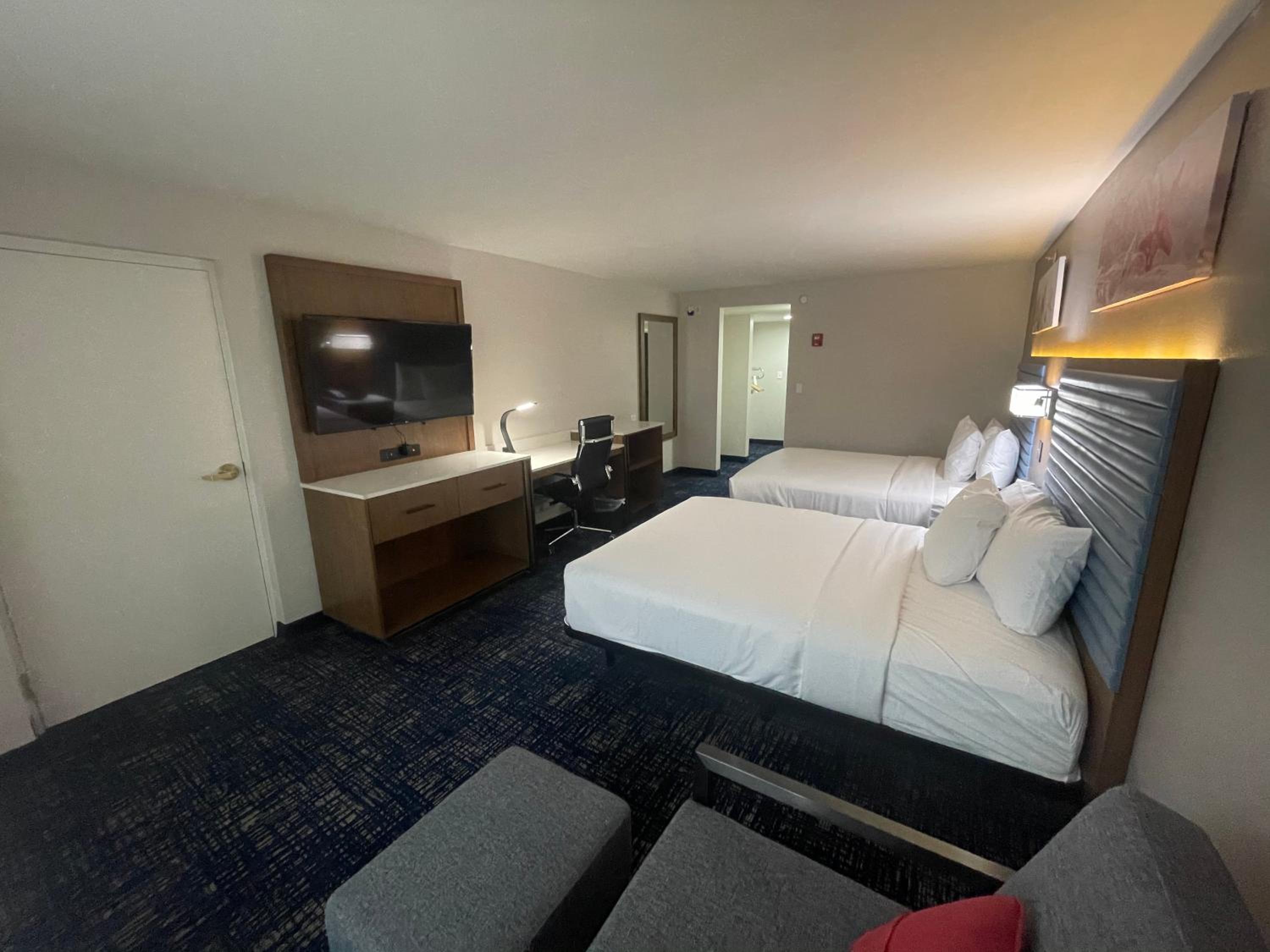 Queen Room with Two Queen Beds - Disability Access/Non-Smoking - Photo 1