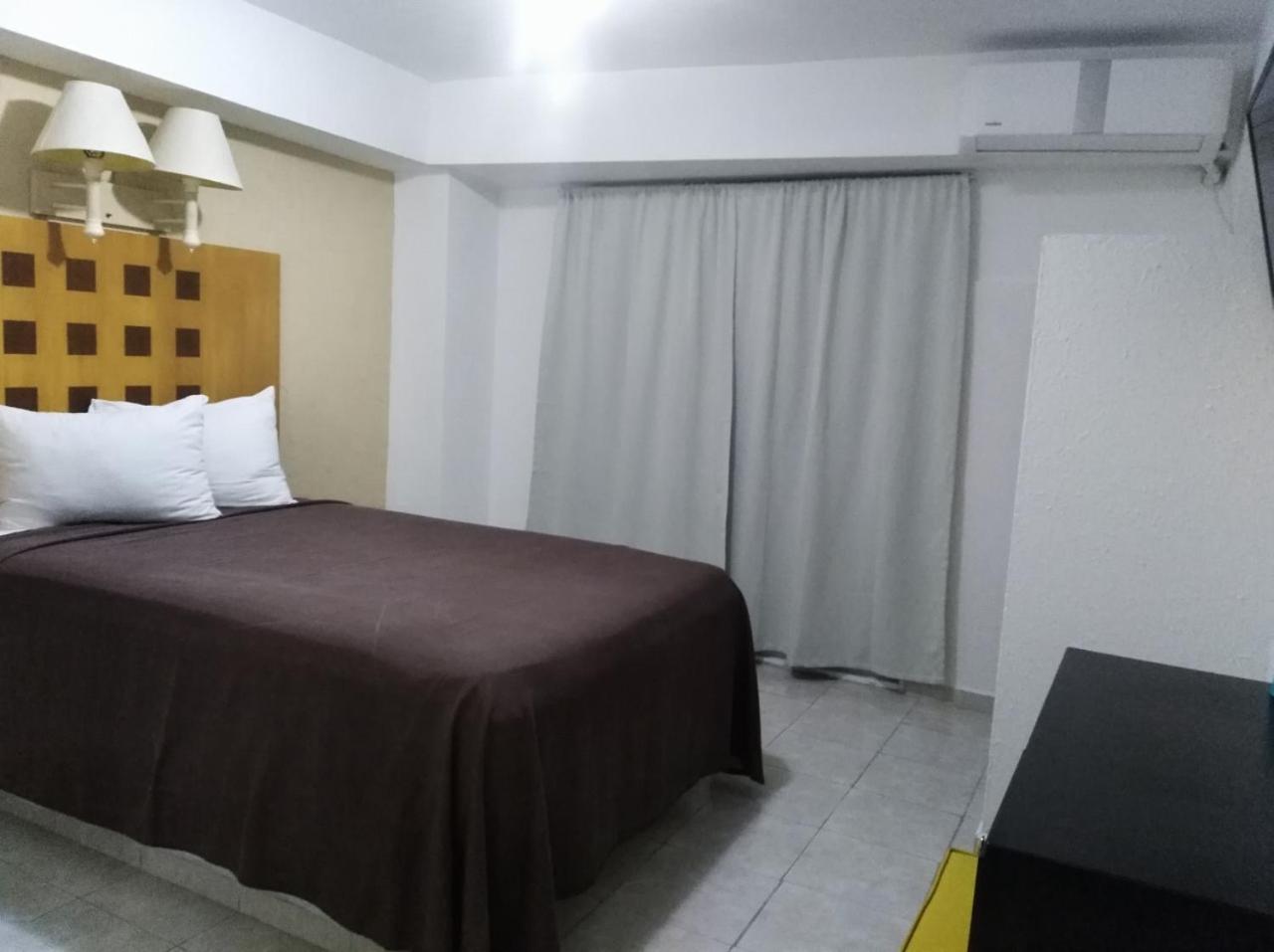 Standard  Room - Photo 3