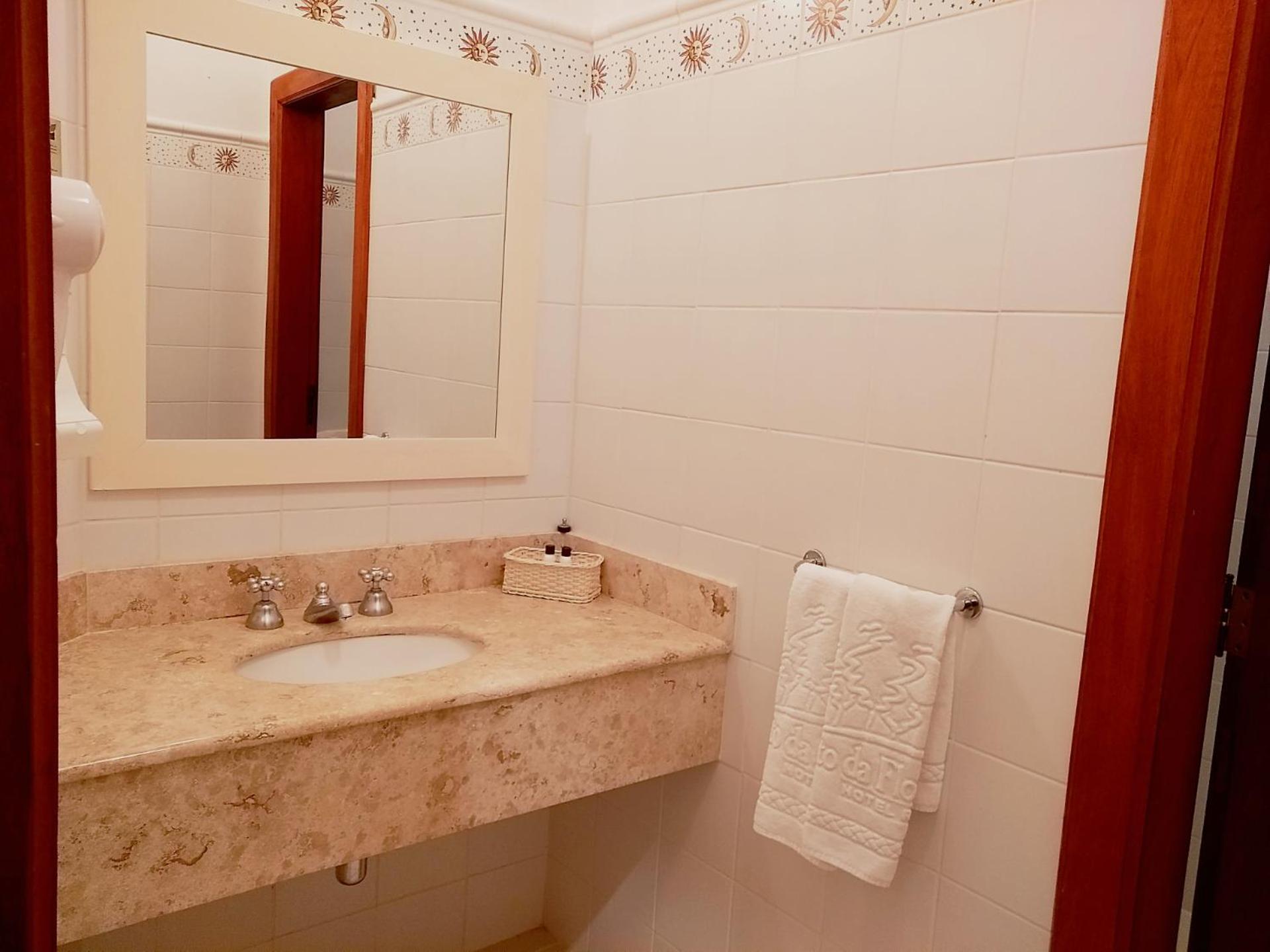 Deluxe Double Room with Balcony photo 2