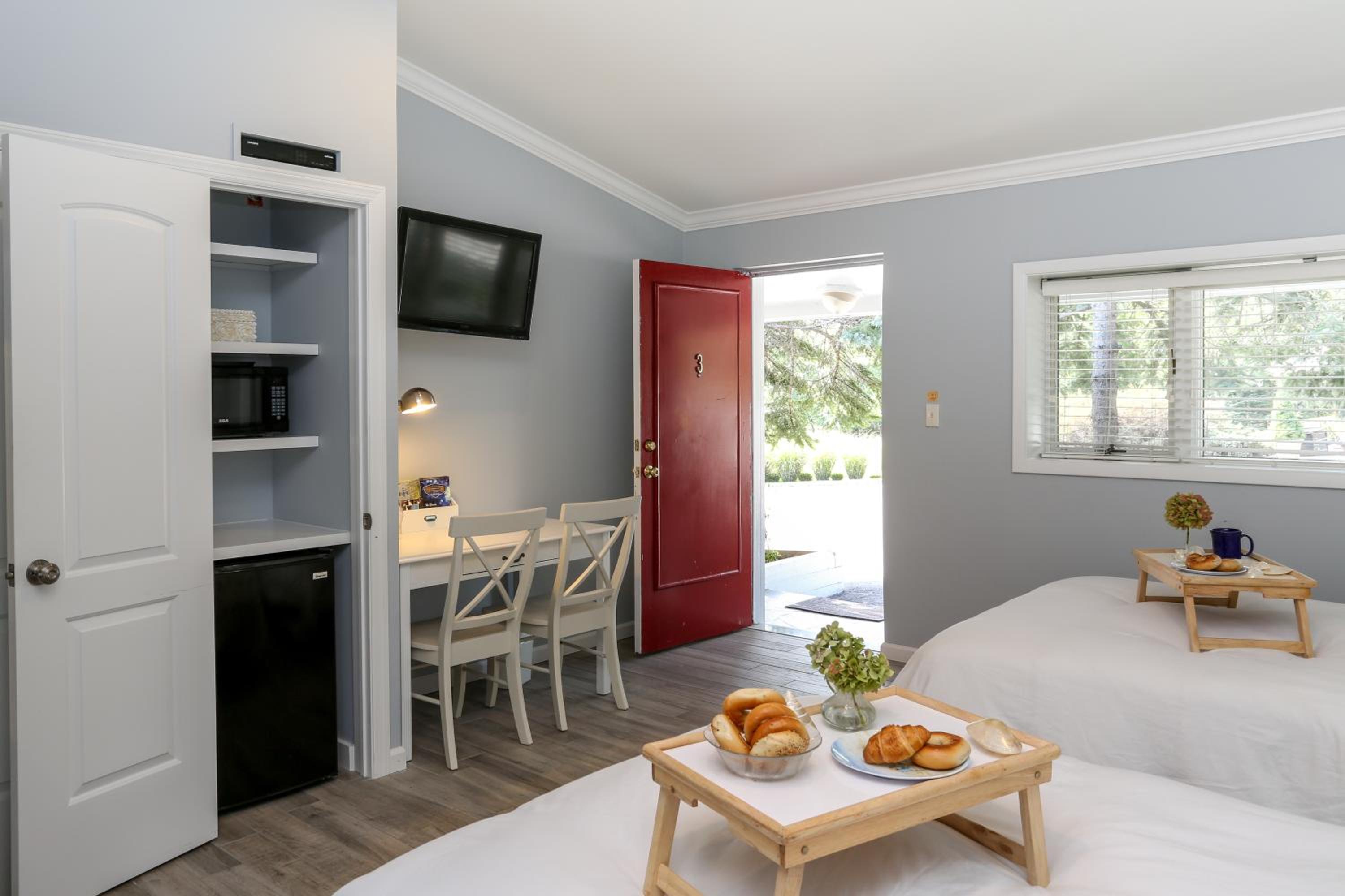 Double Room with 2 Double Beds photo 3