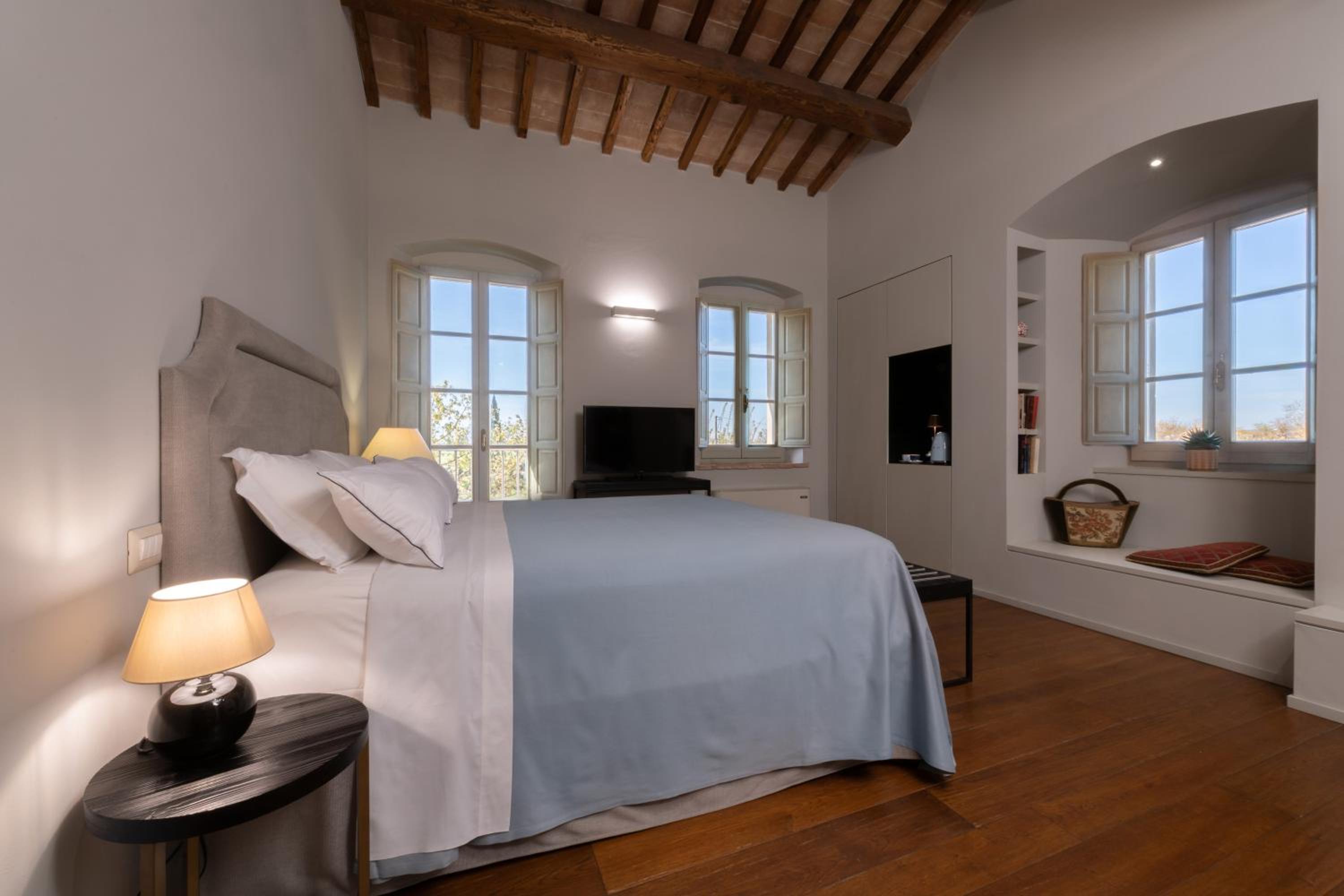 Deluxe Double Room photo 2