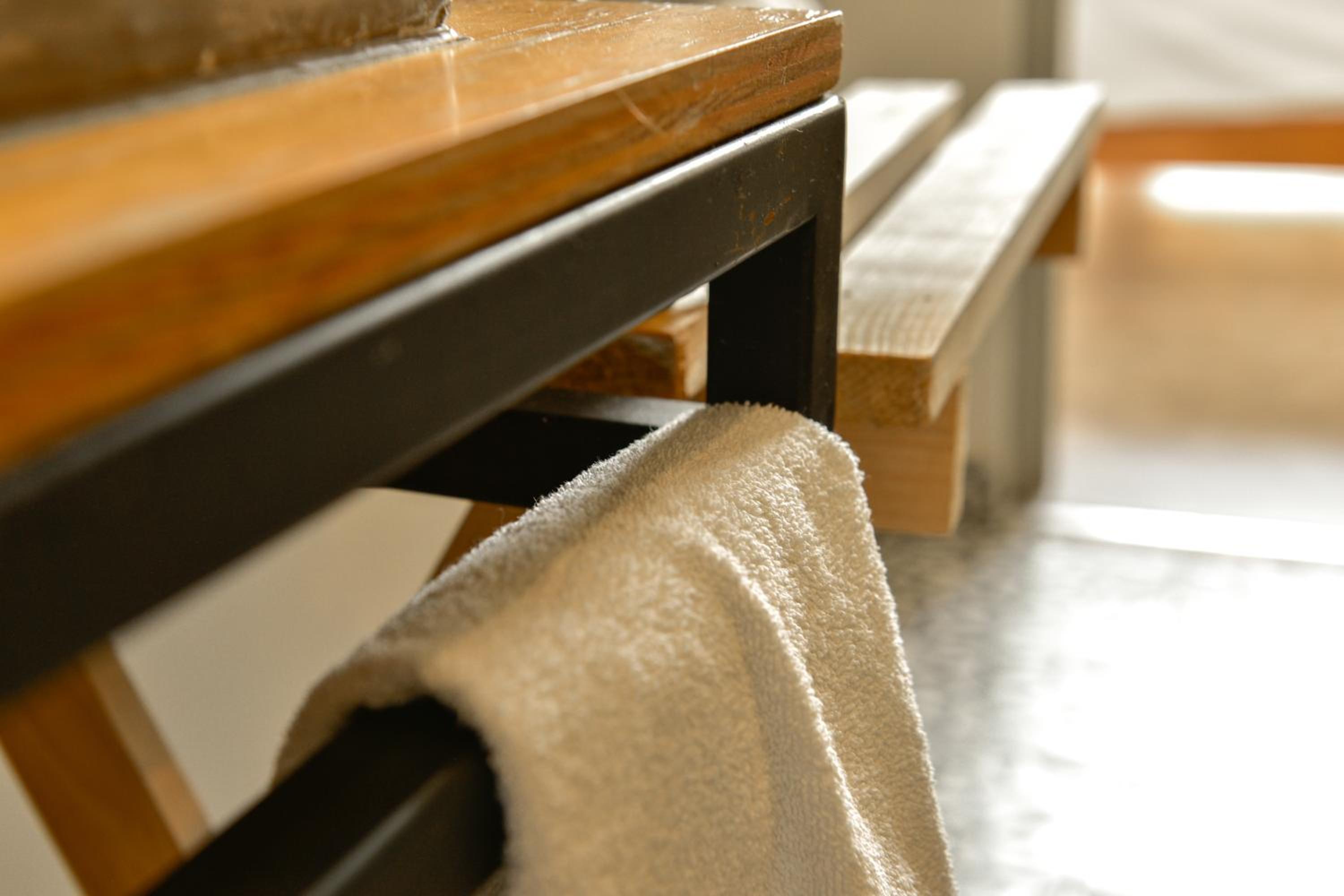 Double Room with Balcony - Photo 12