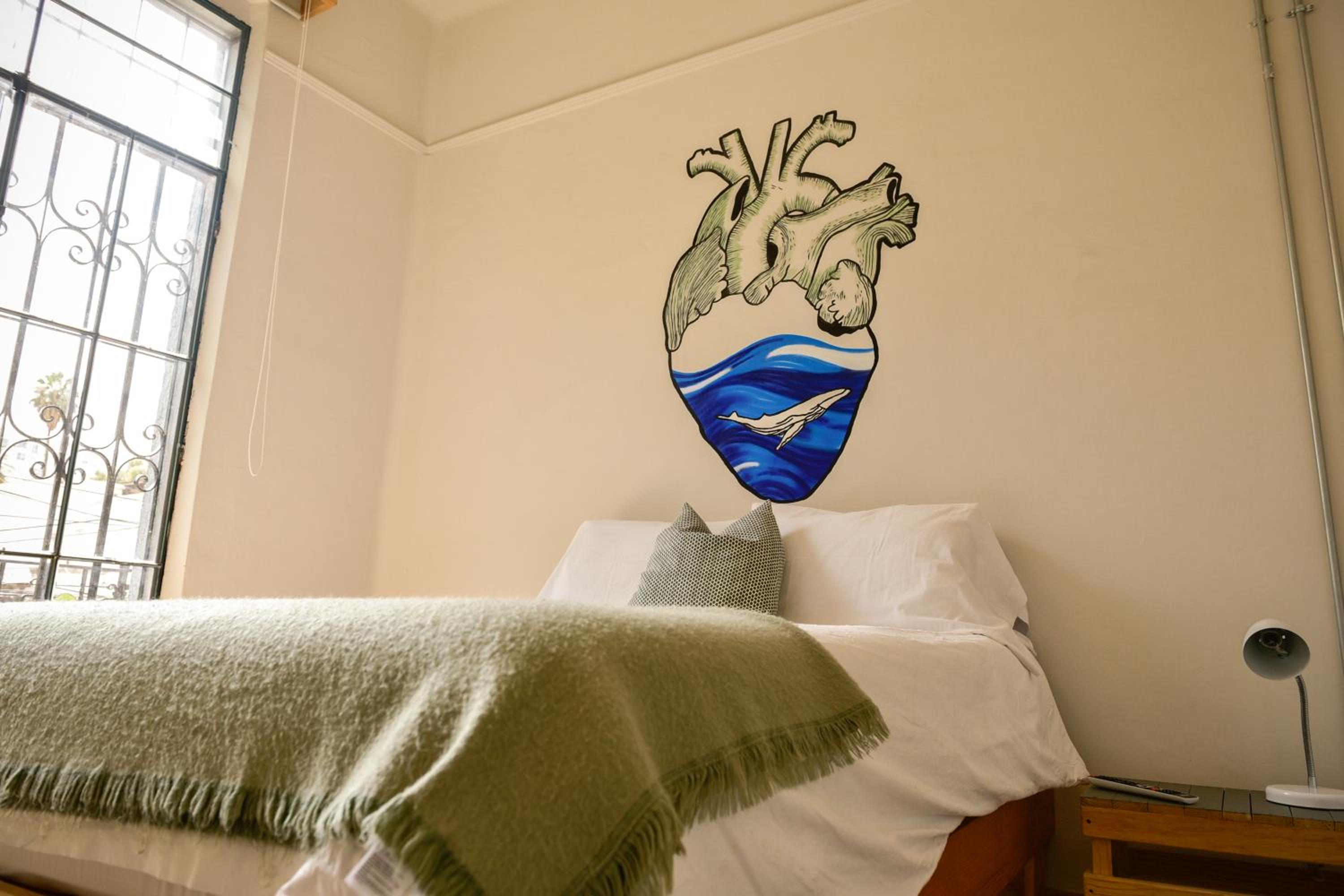 Double Room with Balcony - Photo 8