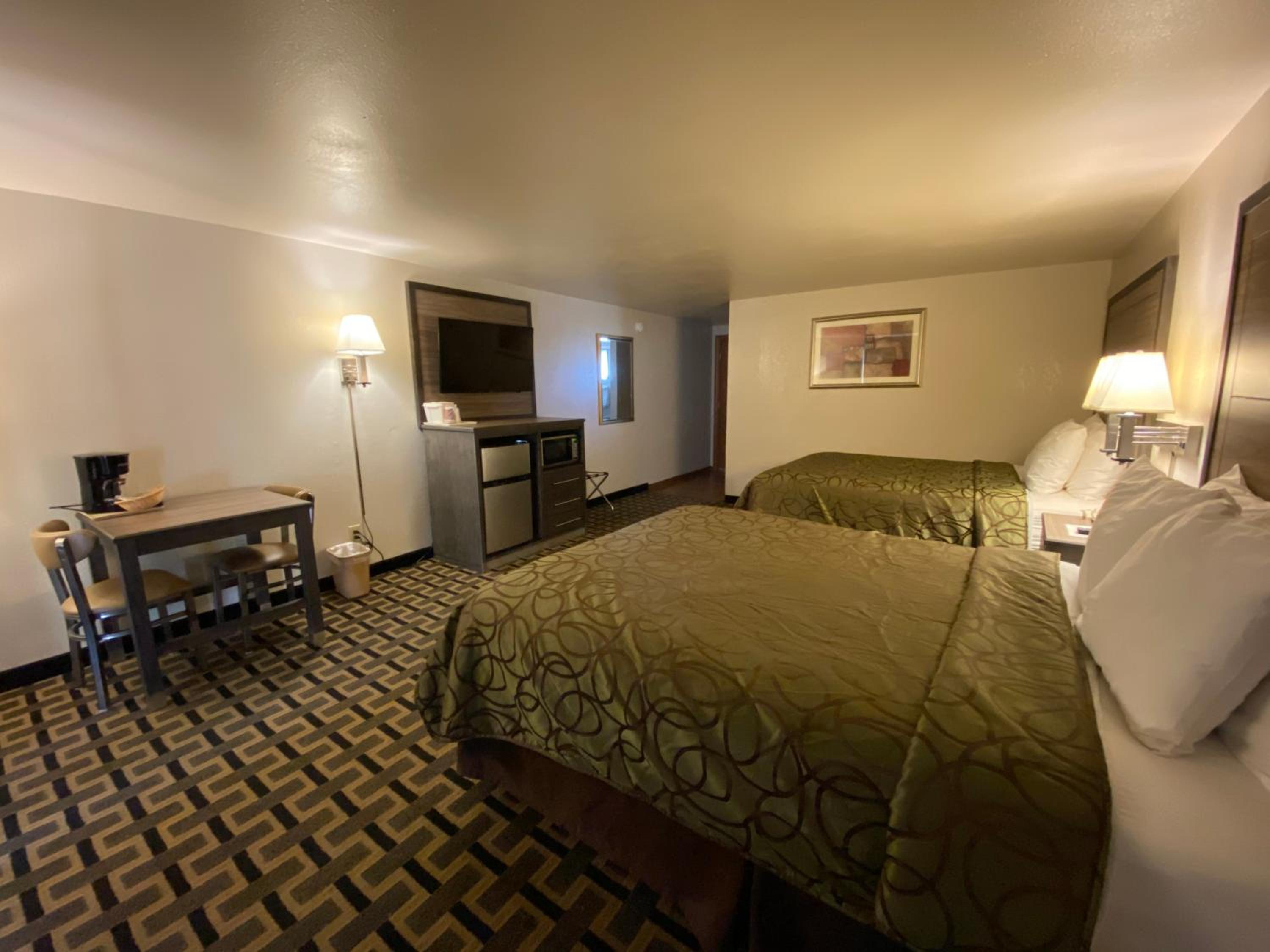 Deluxe Room - Photo 7