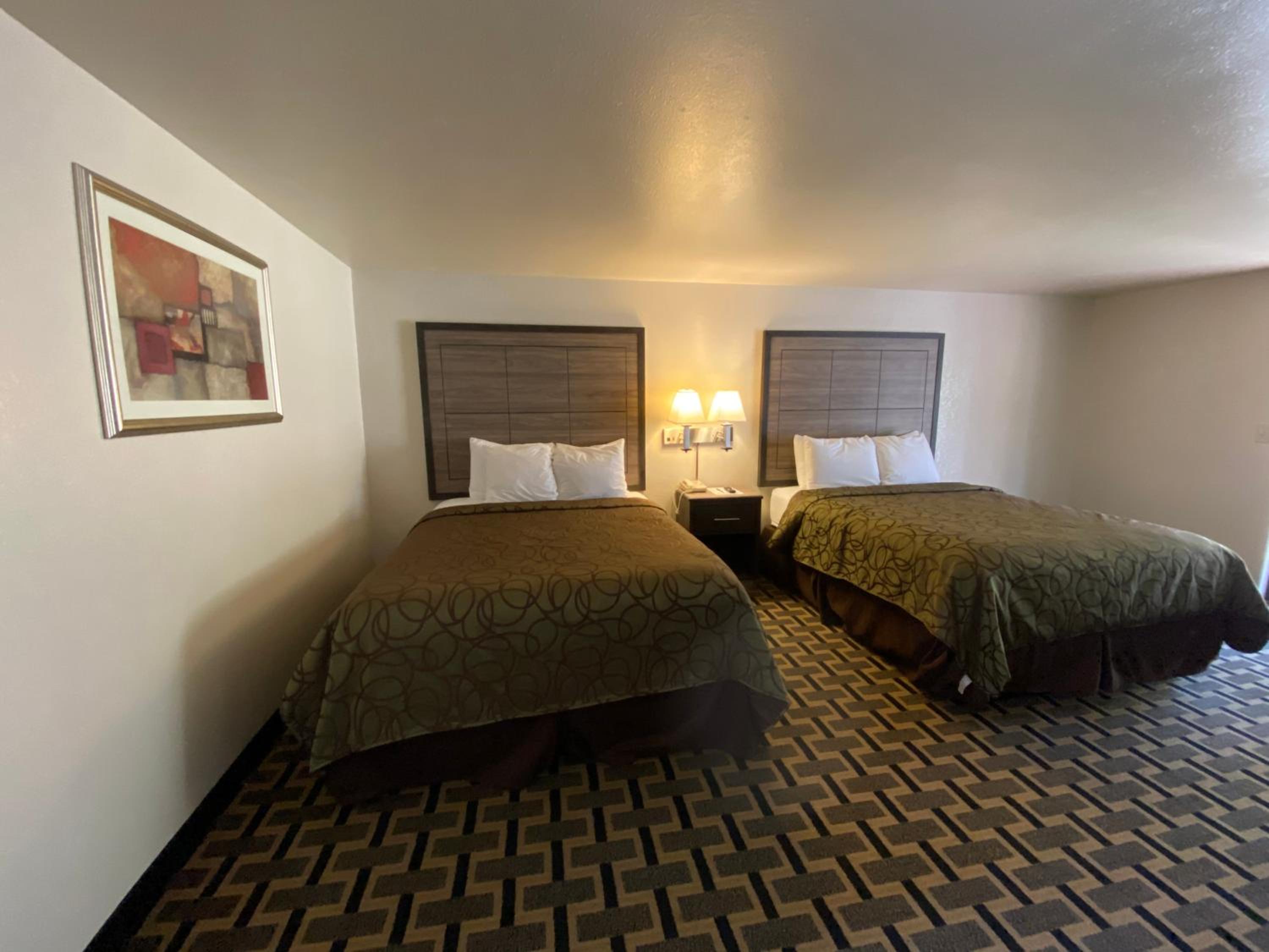 Deluxe Room - Photo 12