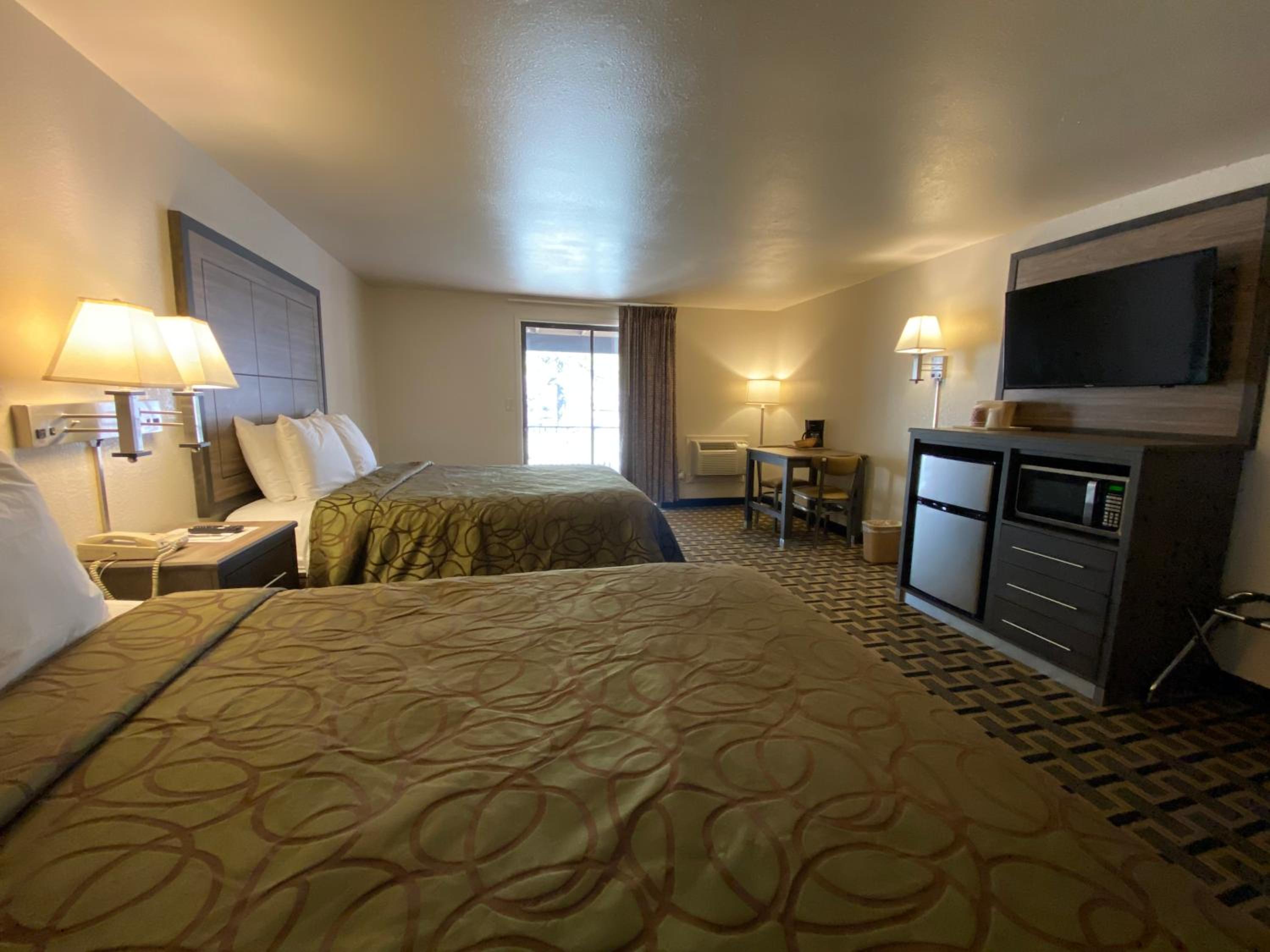 Deluxe Room - Photo 1