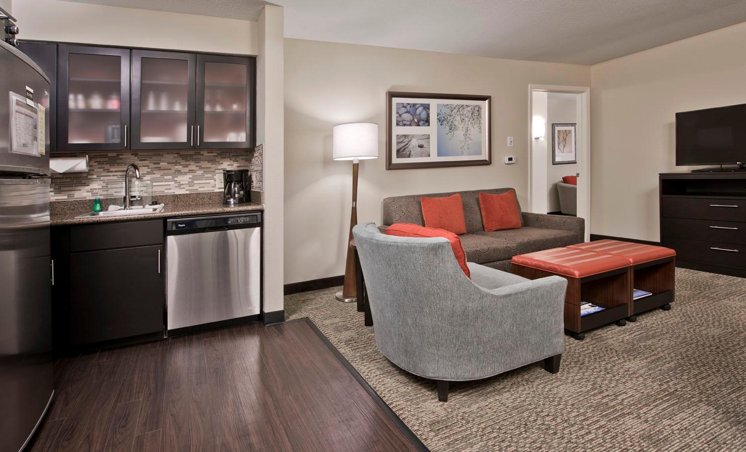 Two-Bedroom Suite with Oner King Bed and One Queen Bed - Photo 1
