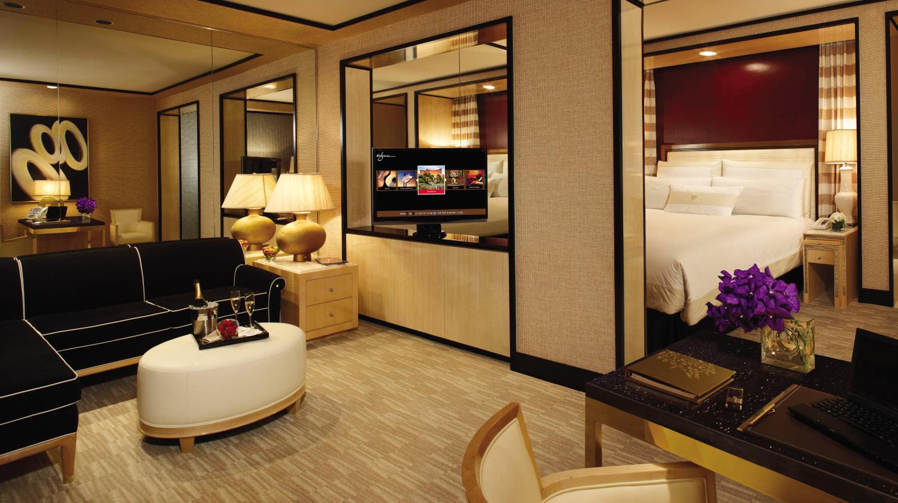 Encore Resort King - Photo 3