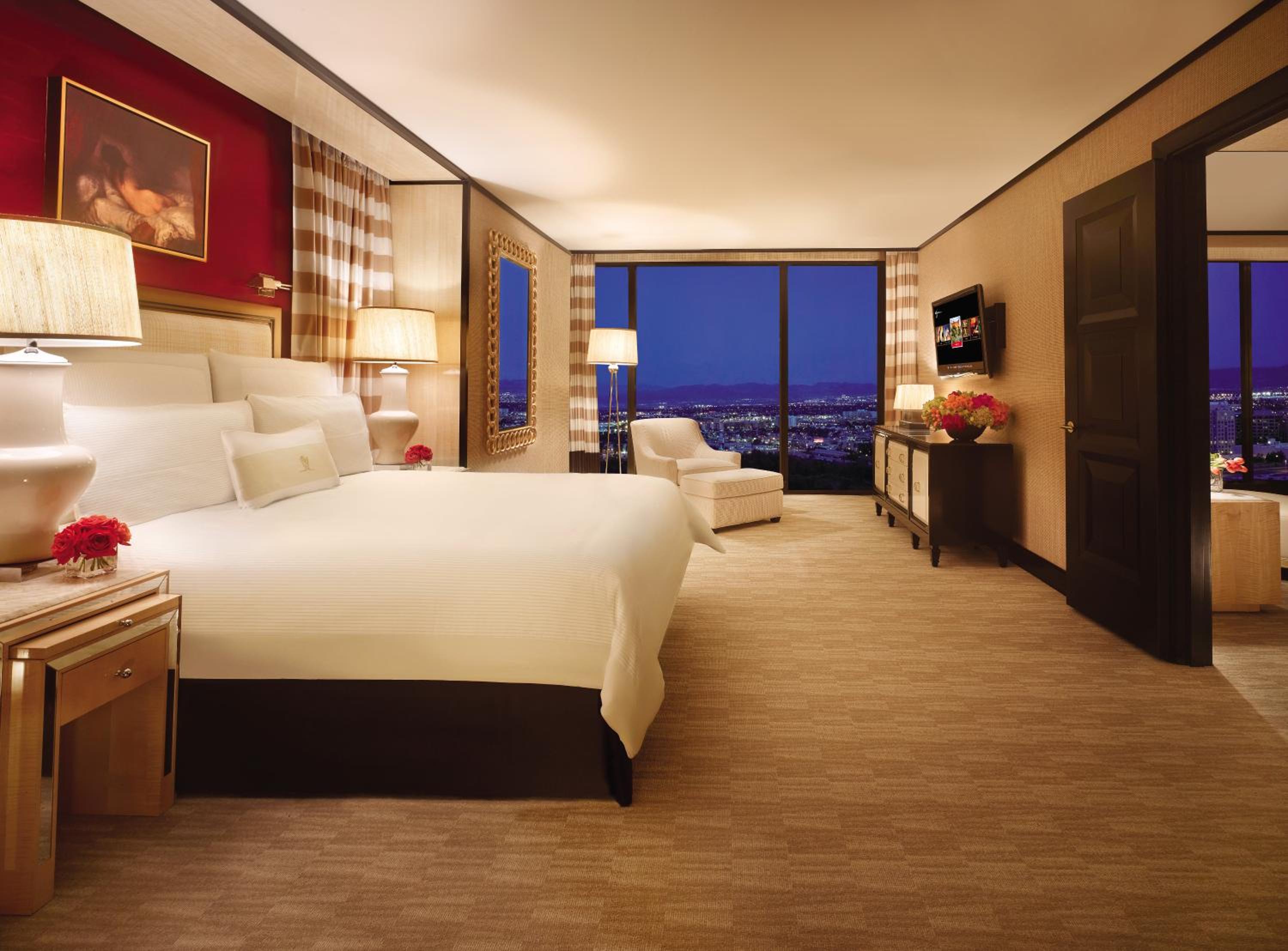 Encore Tower Suite Parlor - Photo 4