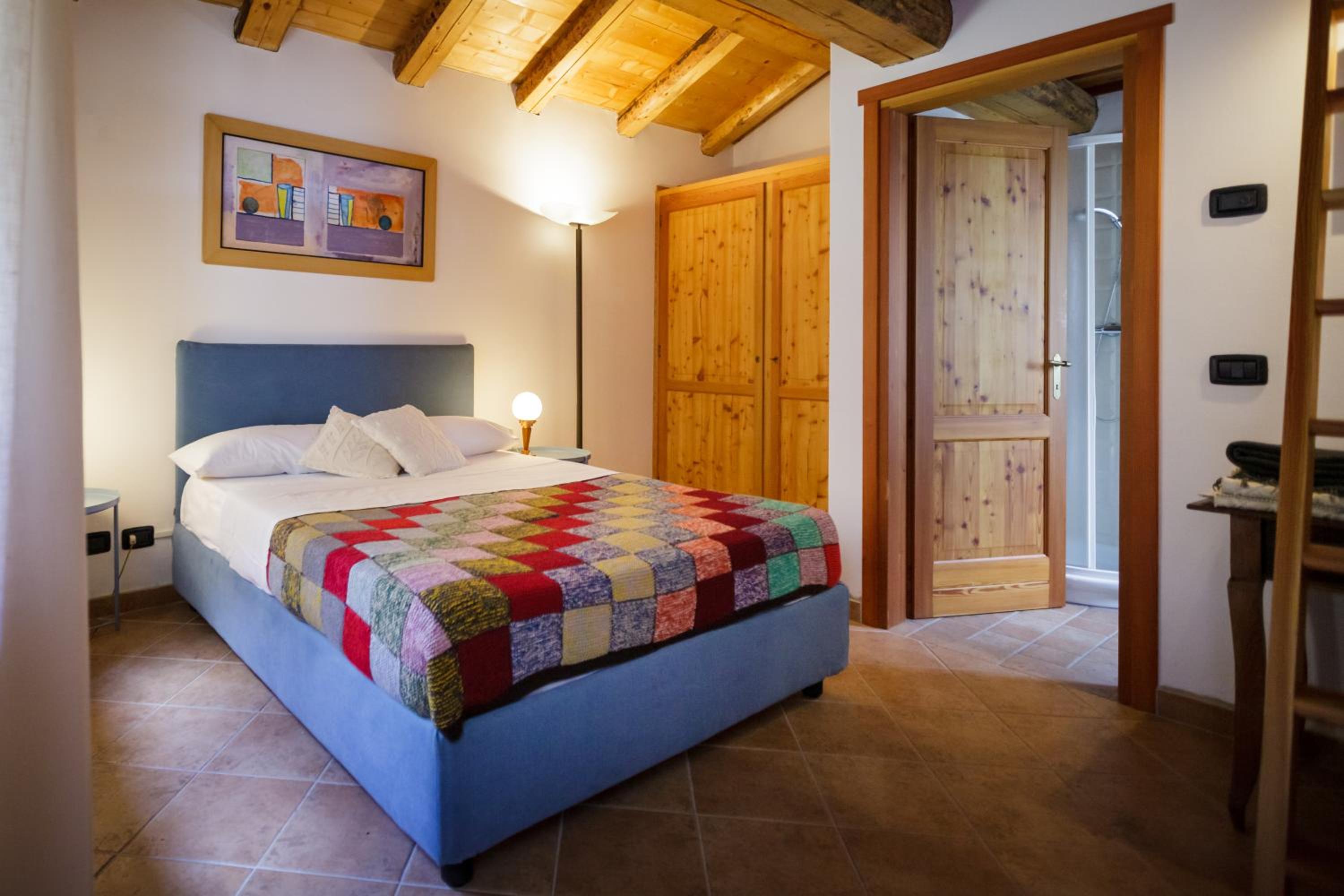 Quadruple Room with Private Bathroom