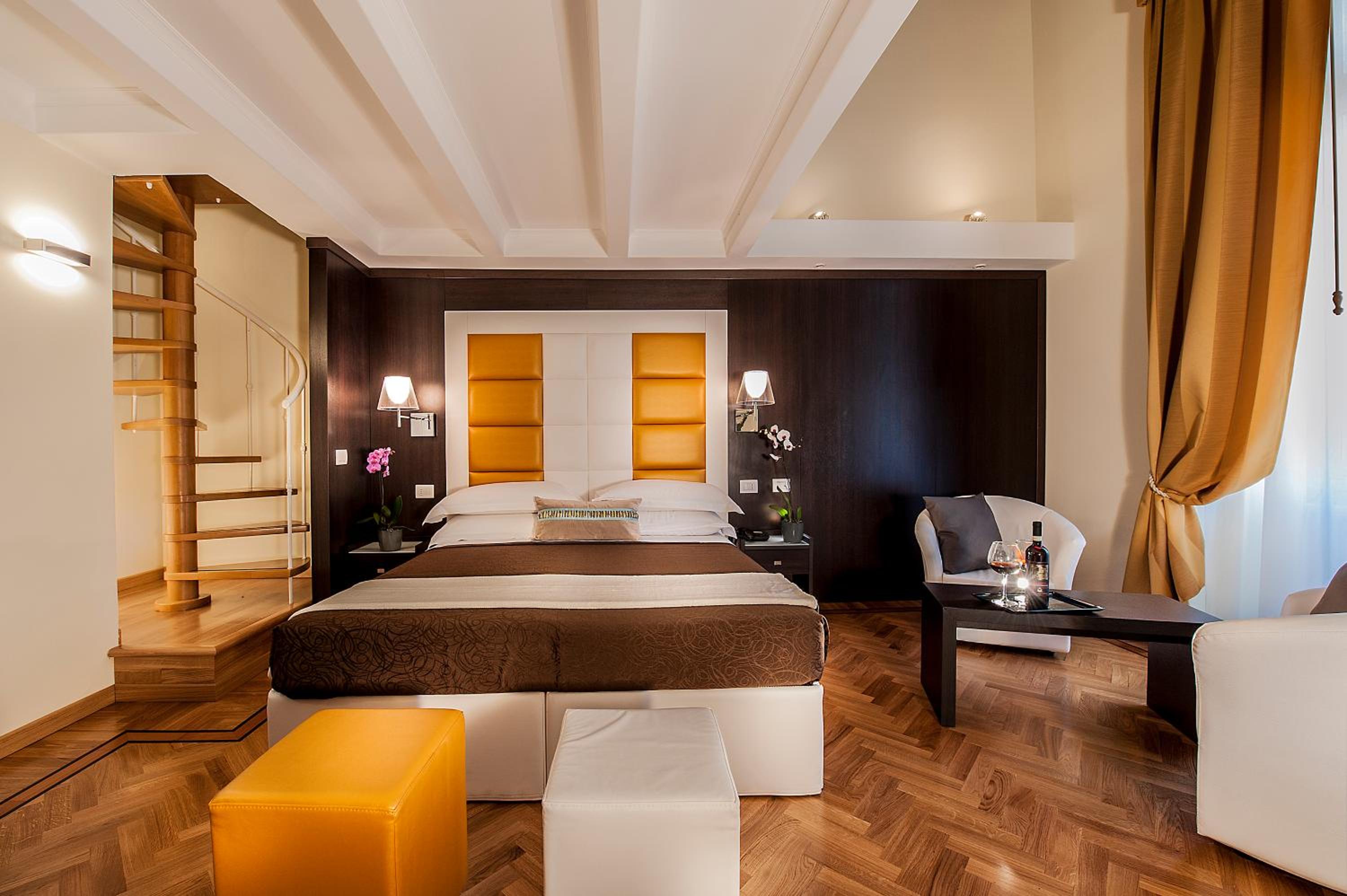 Duplex Junior Suite photo 1