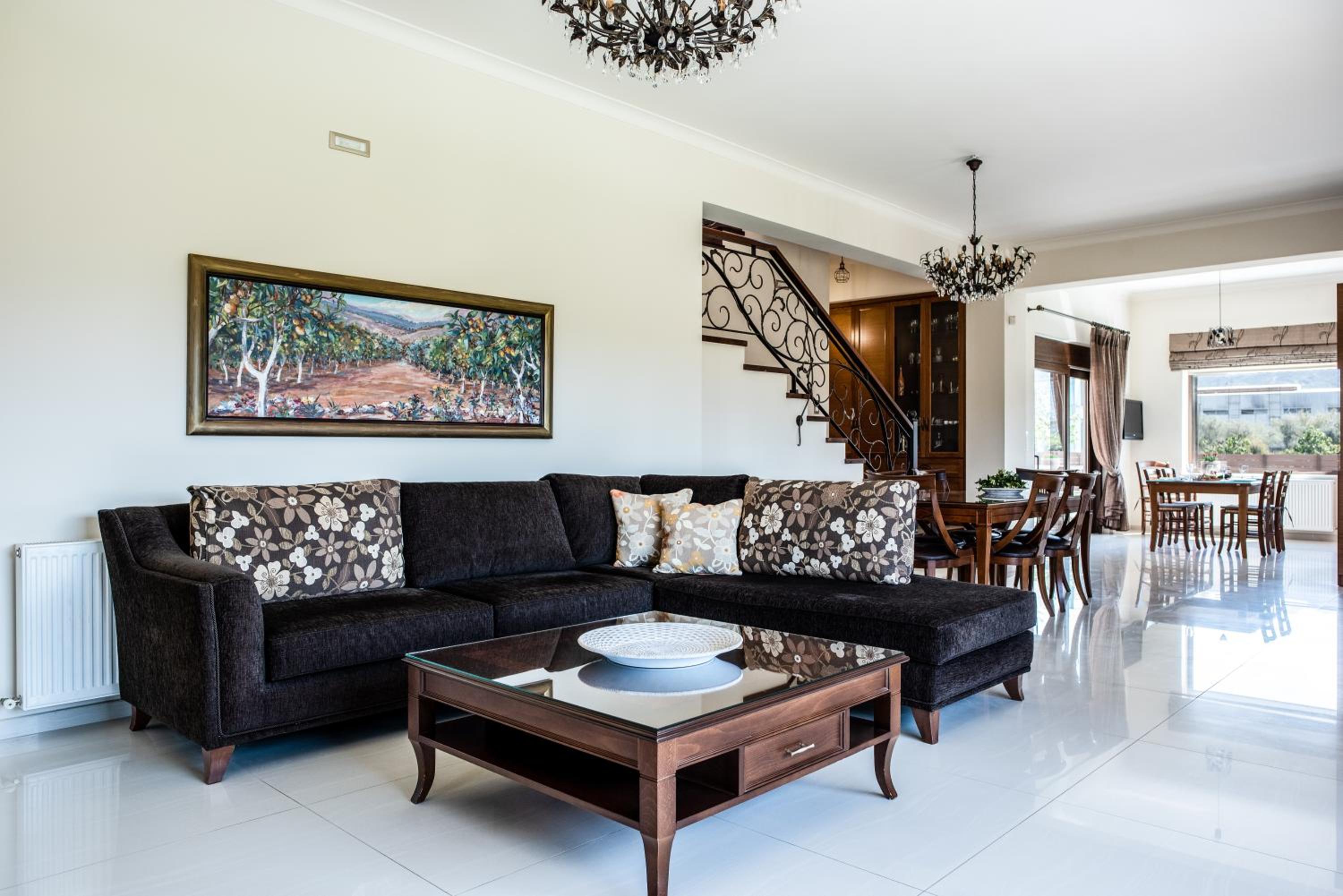 Villa photo 1