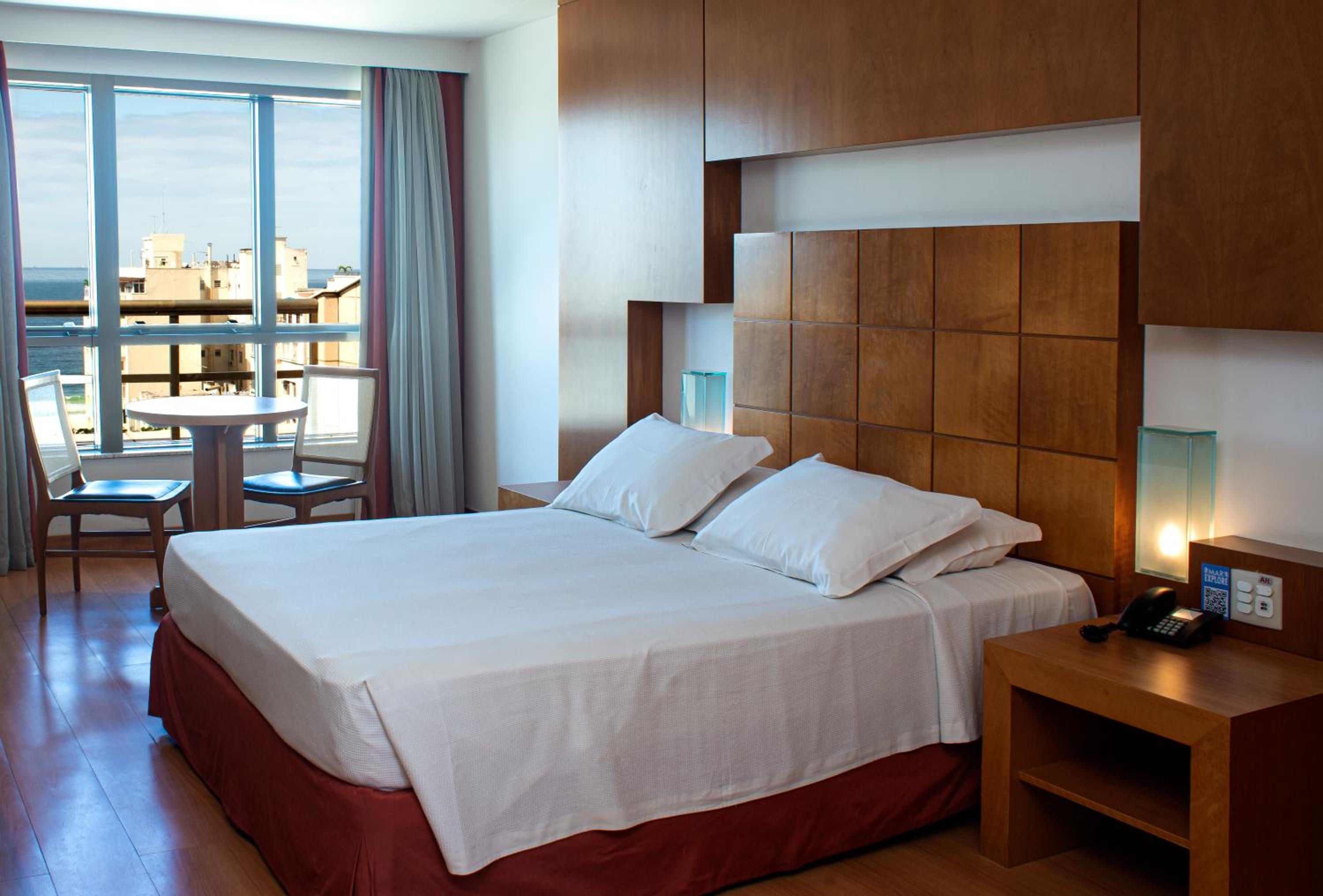Luxury Room, 1 Queen Bed (Superior) thumbnail 5