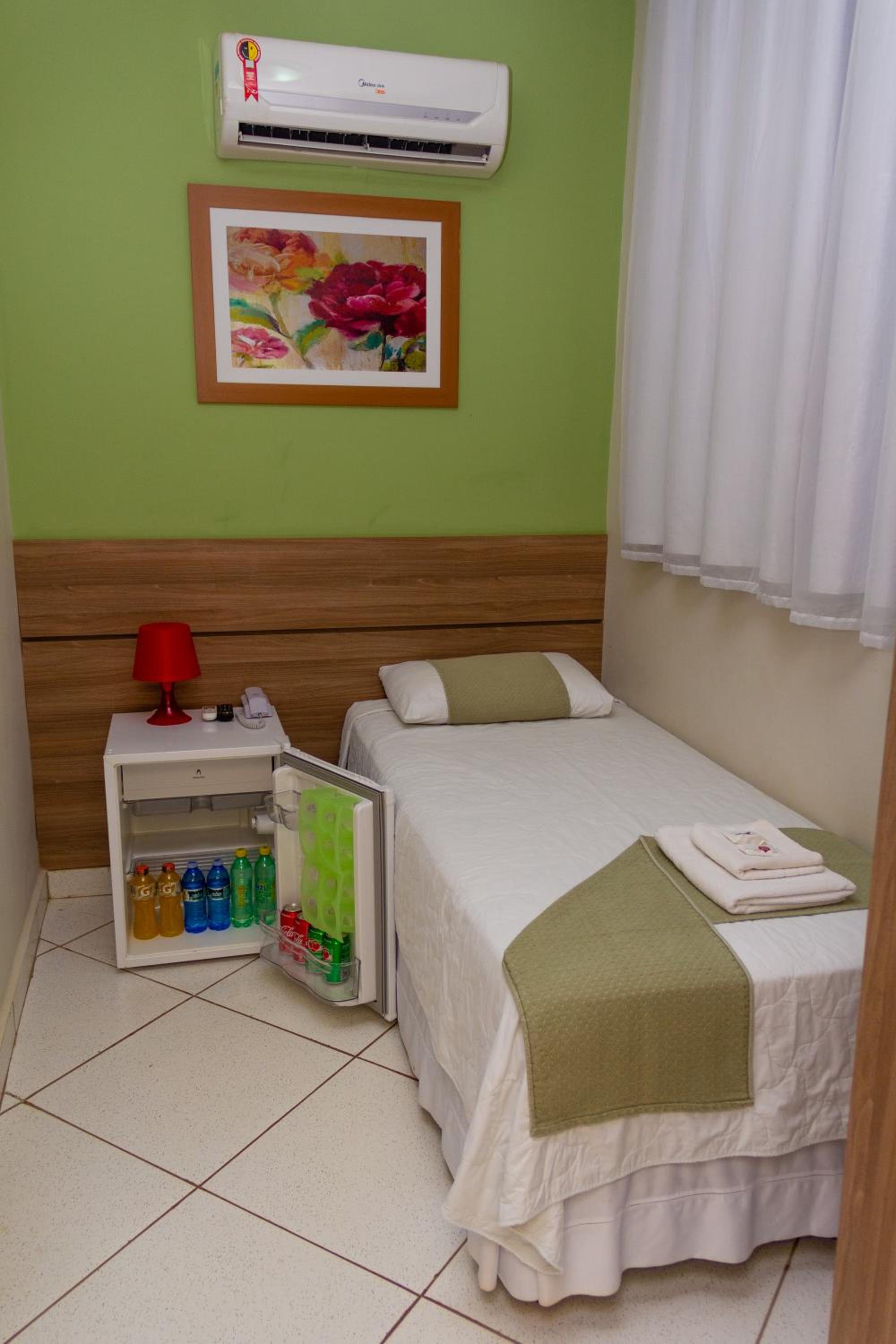 Single Room photo 2