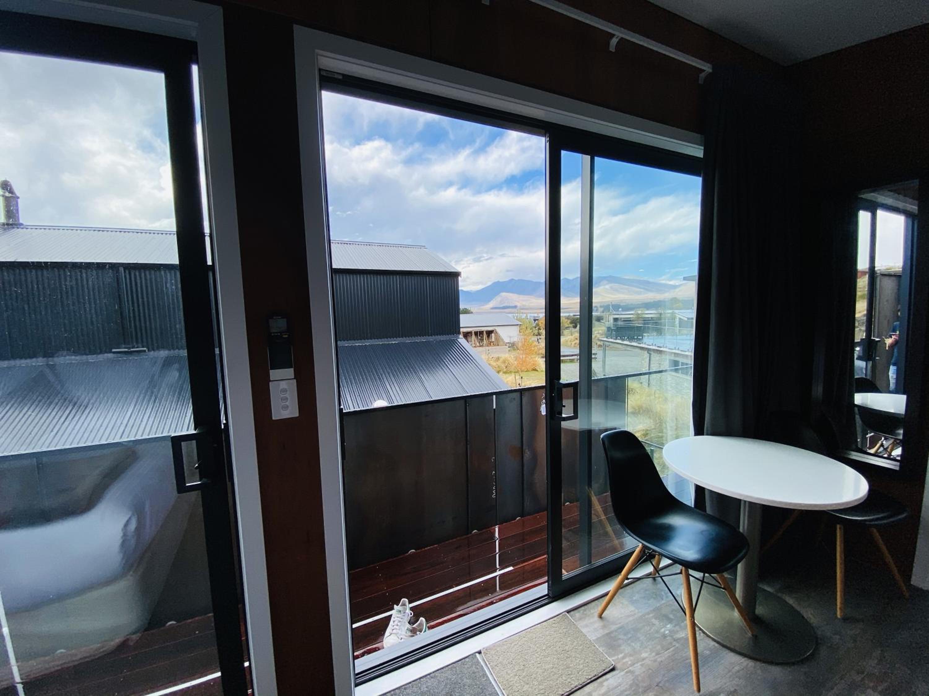 One-Bedroom Apartment - Photo 5