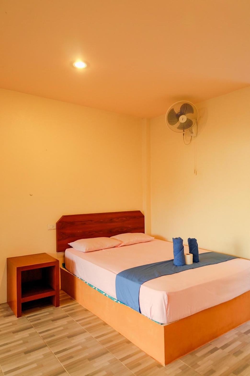 Standard Double Room with Sea View - Photo 7