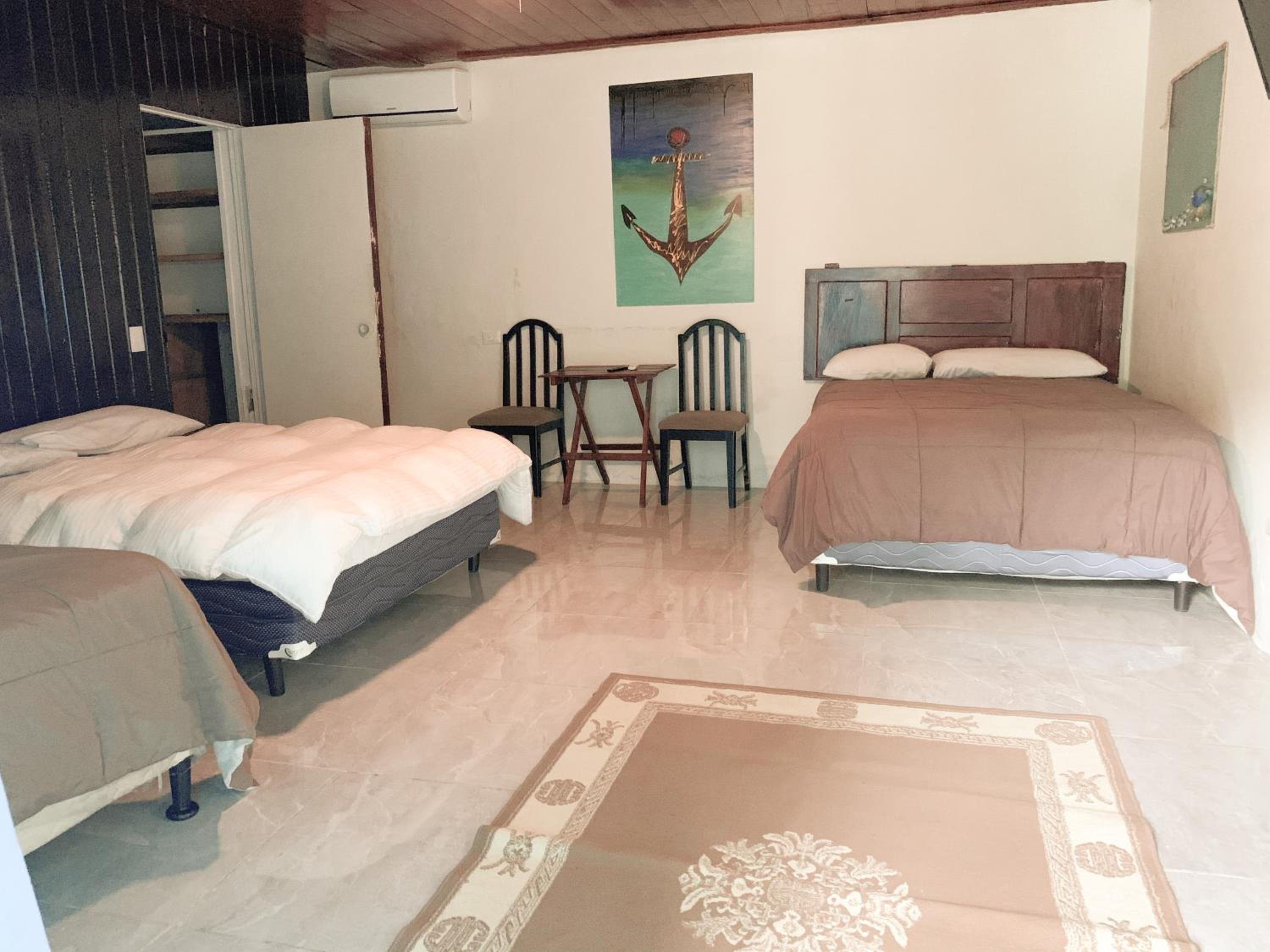Deluxe Family Suite photo 2