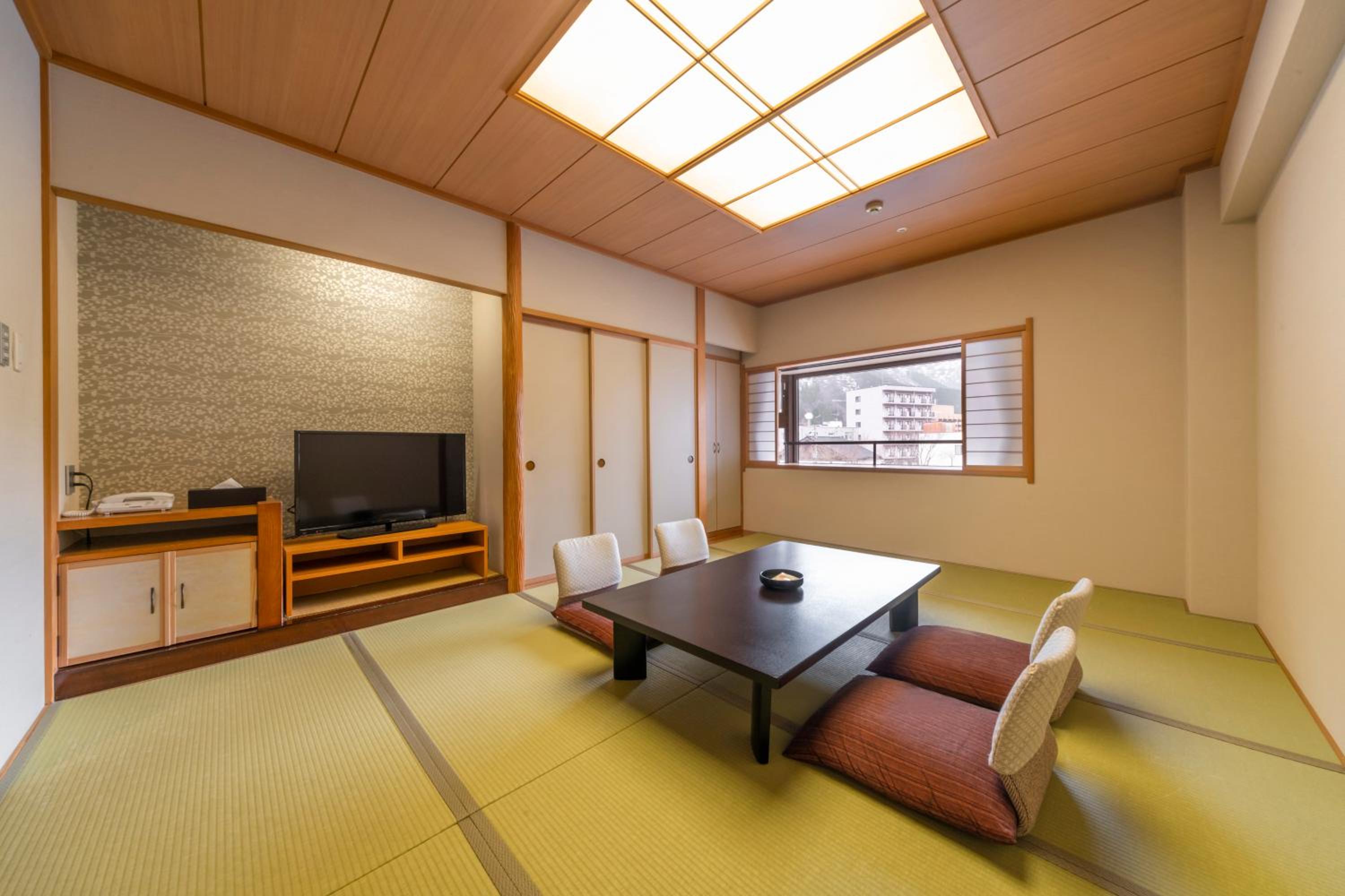 Japanese-Style Room