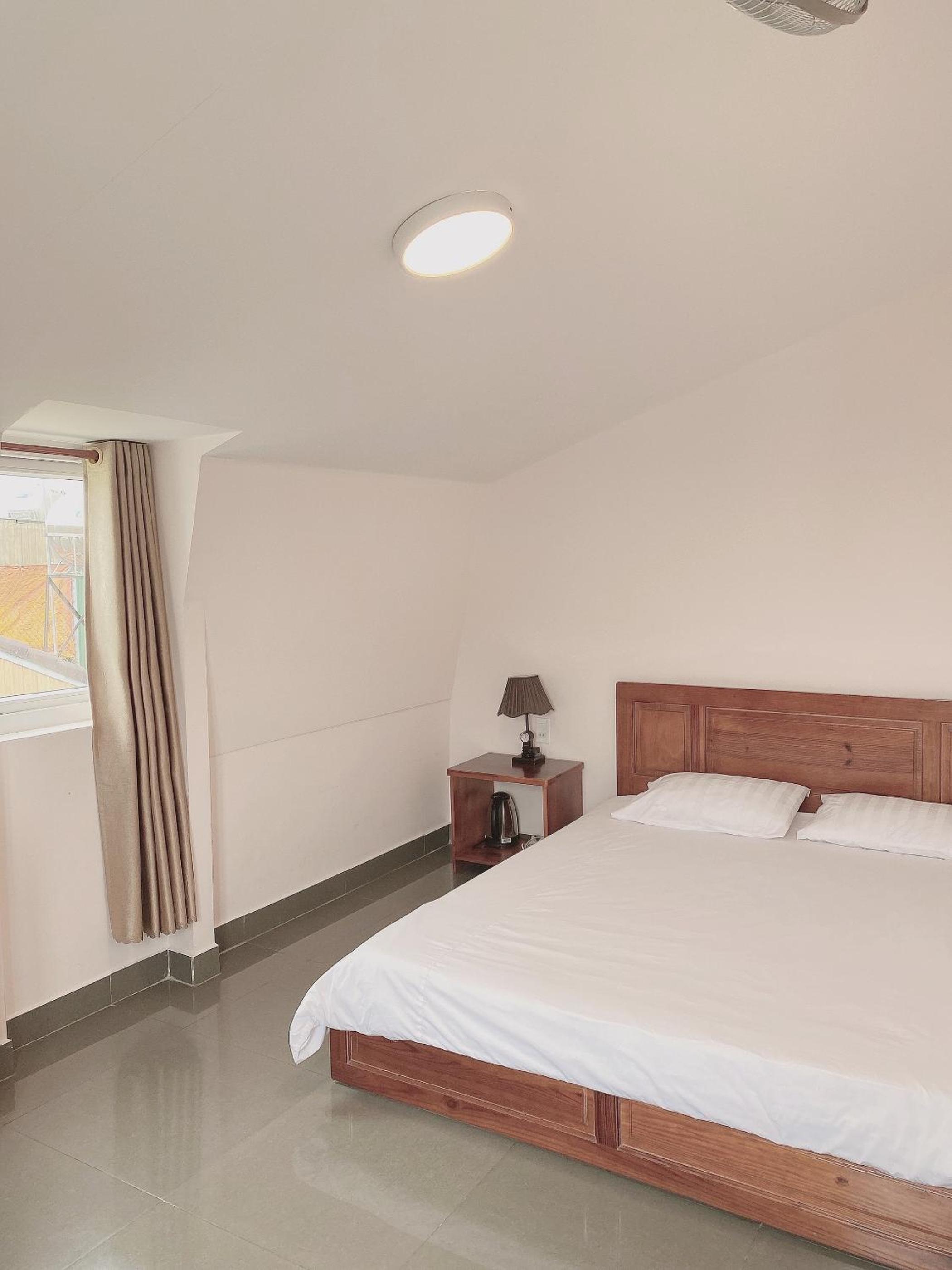 King Room with Garden View