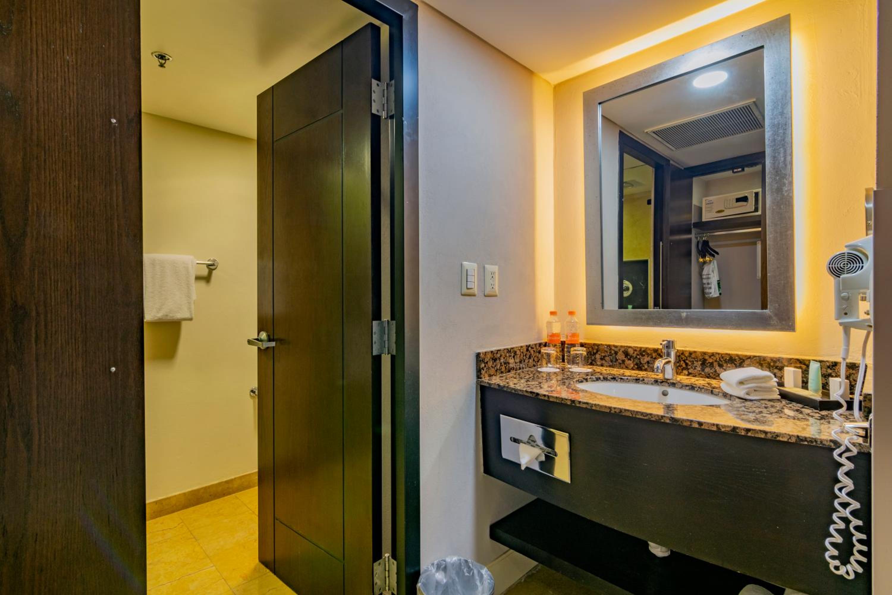 Lucerna Select Double Room - Photo 6