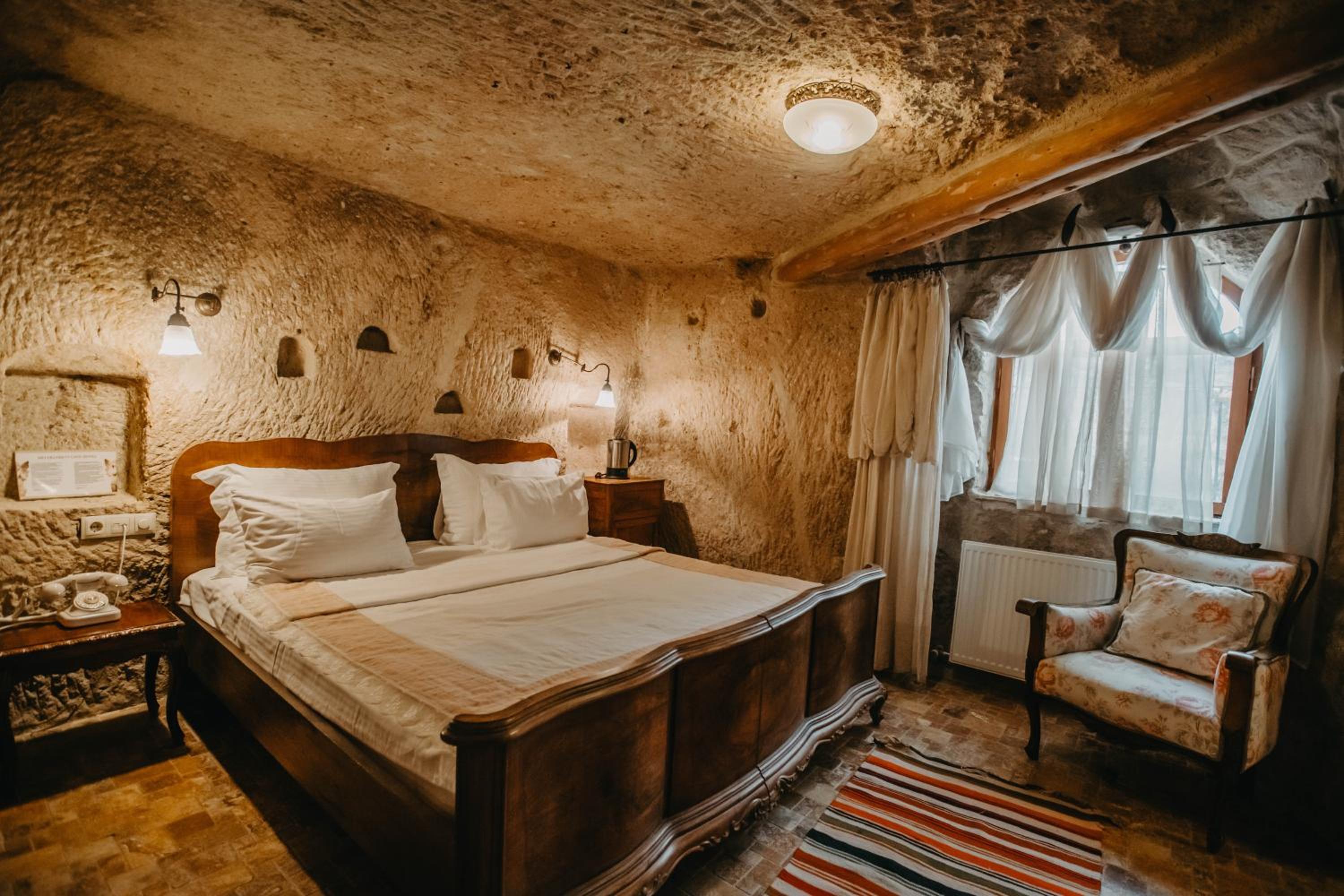 Deluxe Room - Photo 18