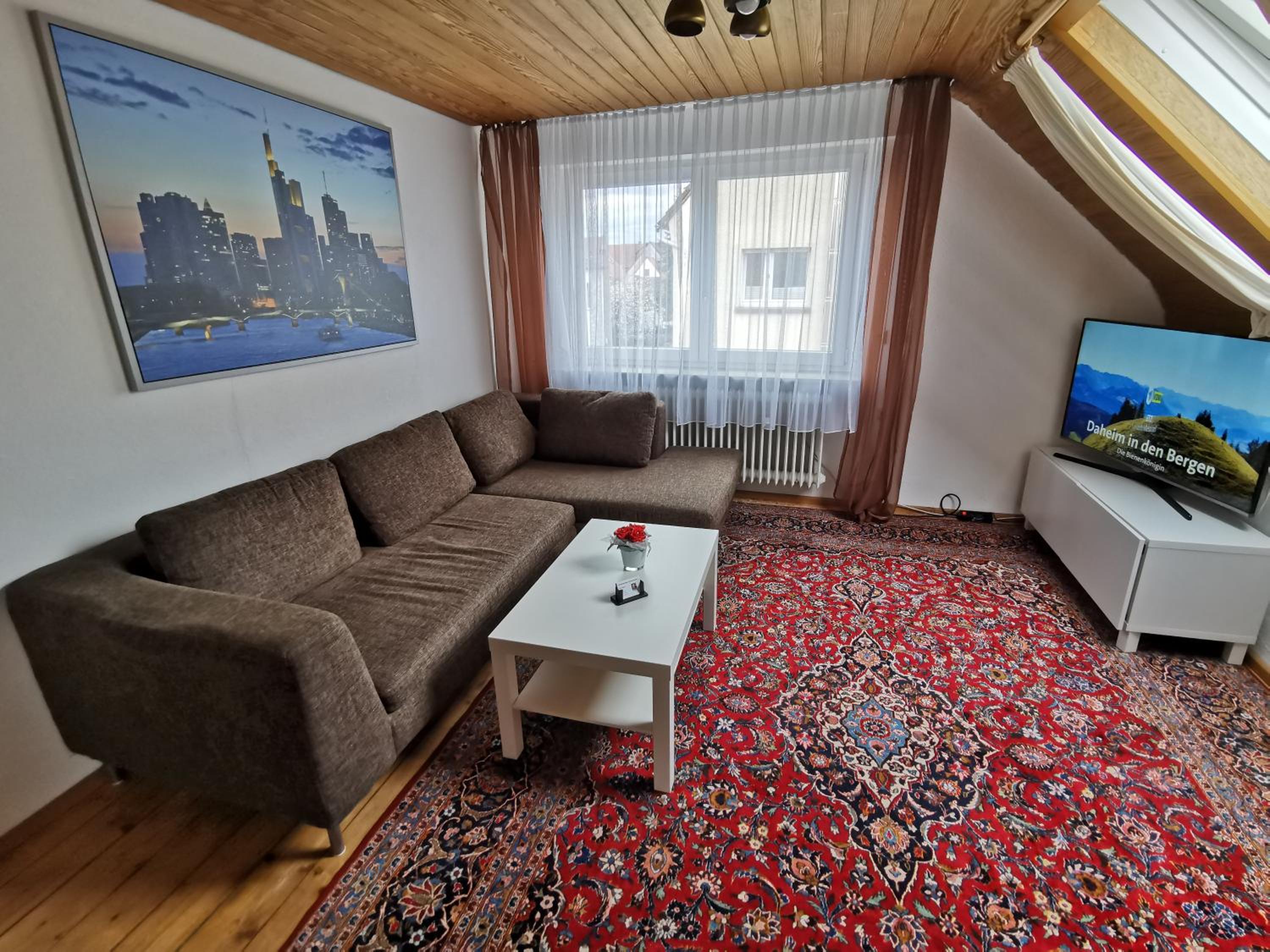 Three-Bedroom Apartment - High Floor photo 1
