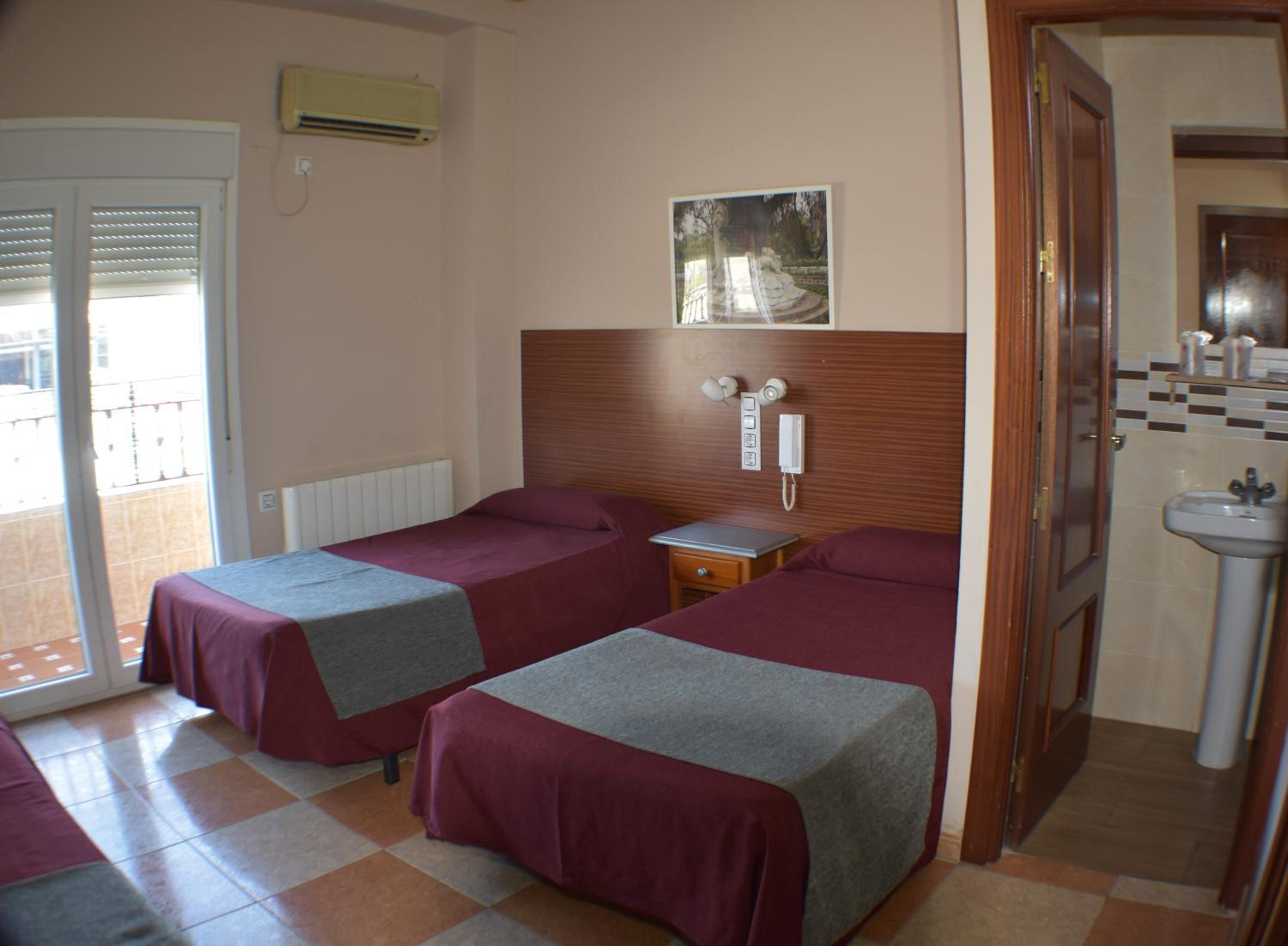 Triple Room photo 2