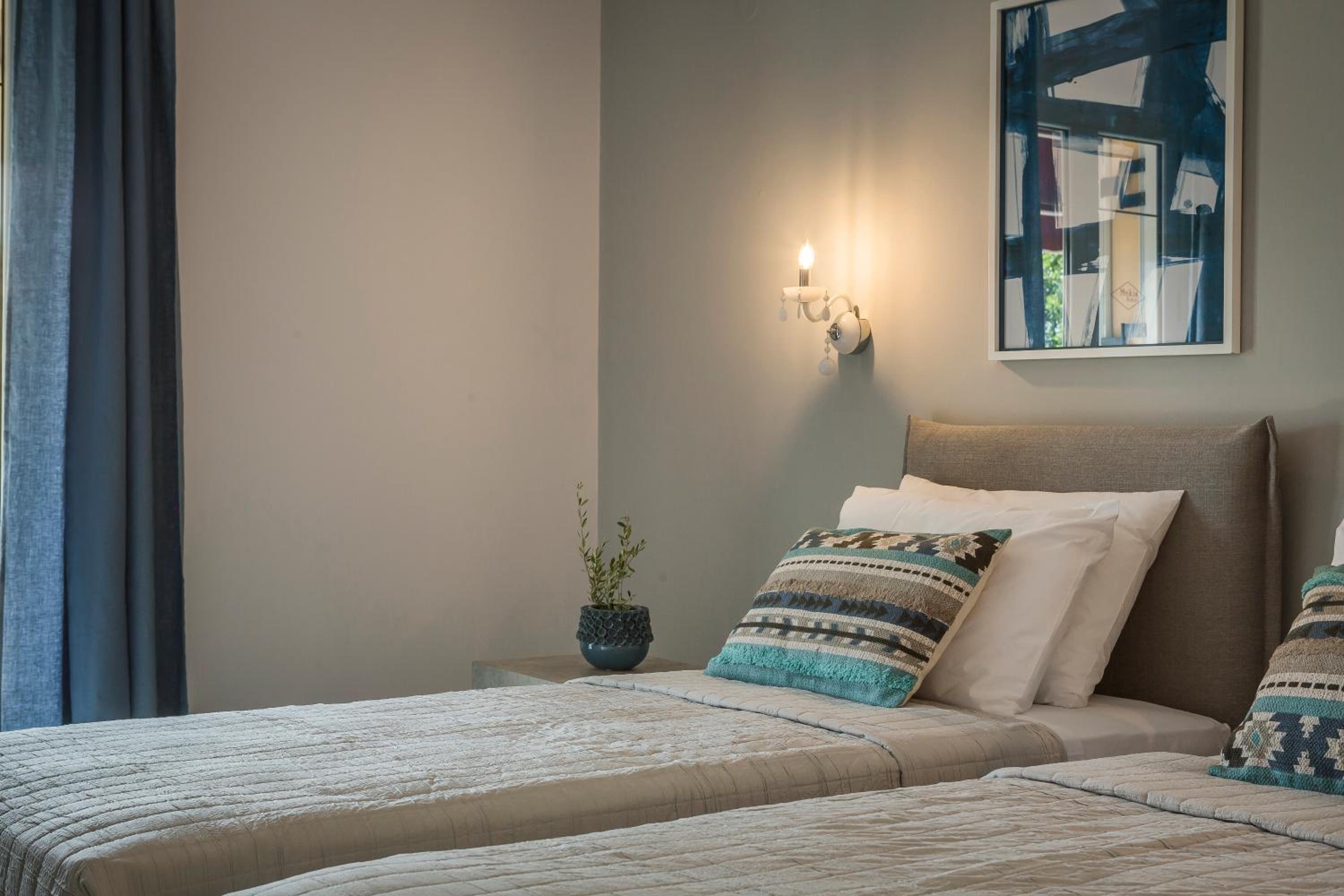 Standard Room with Garden View - Photo 6