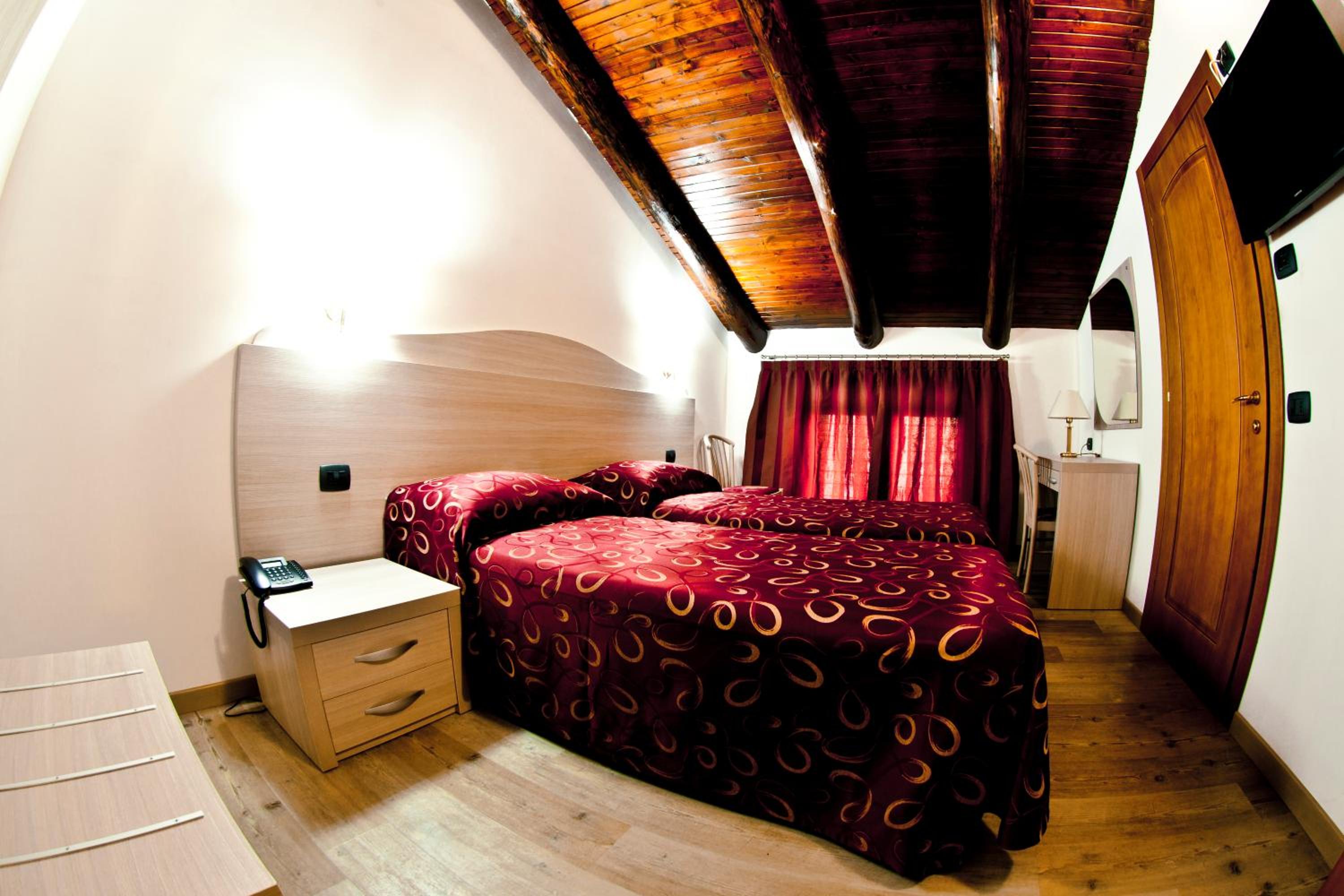 Double or Twin Room photo 1