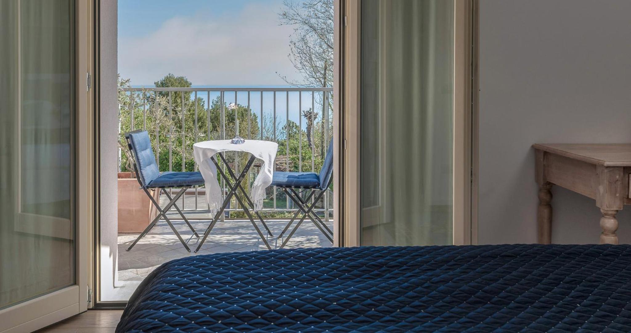 Double Room with Sea View photo 3
