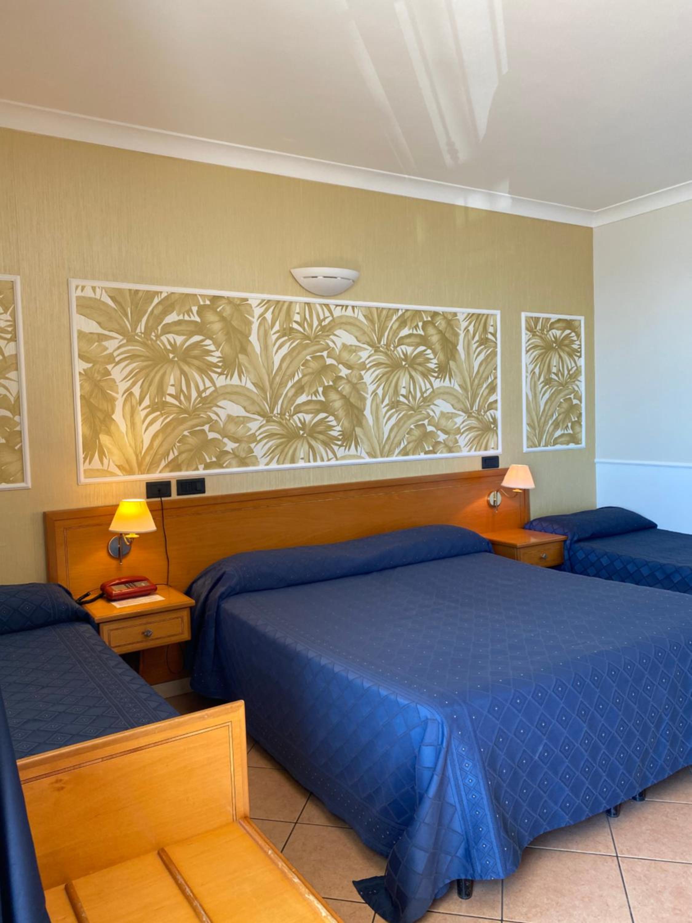 Quadruple Room with Sea View photo 1