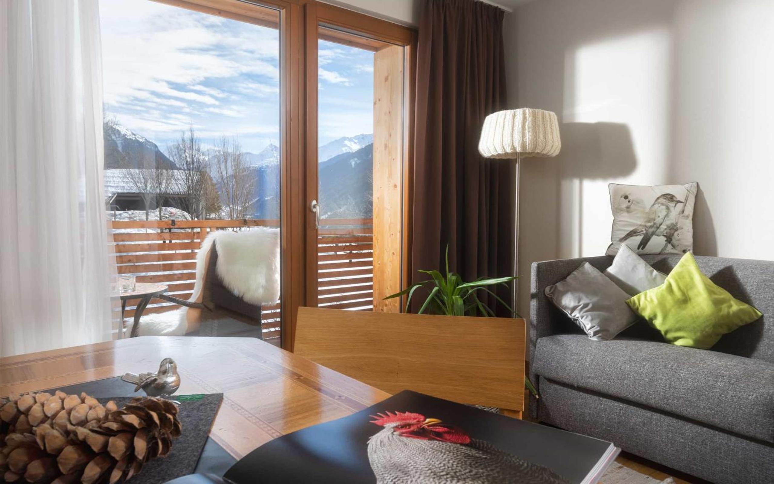 One-Bedroom Apartment with Balcony photo 3