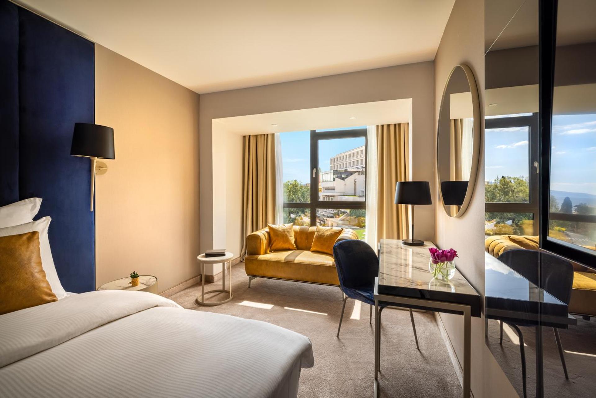 Superior Triple Room