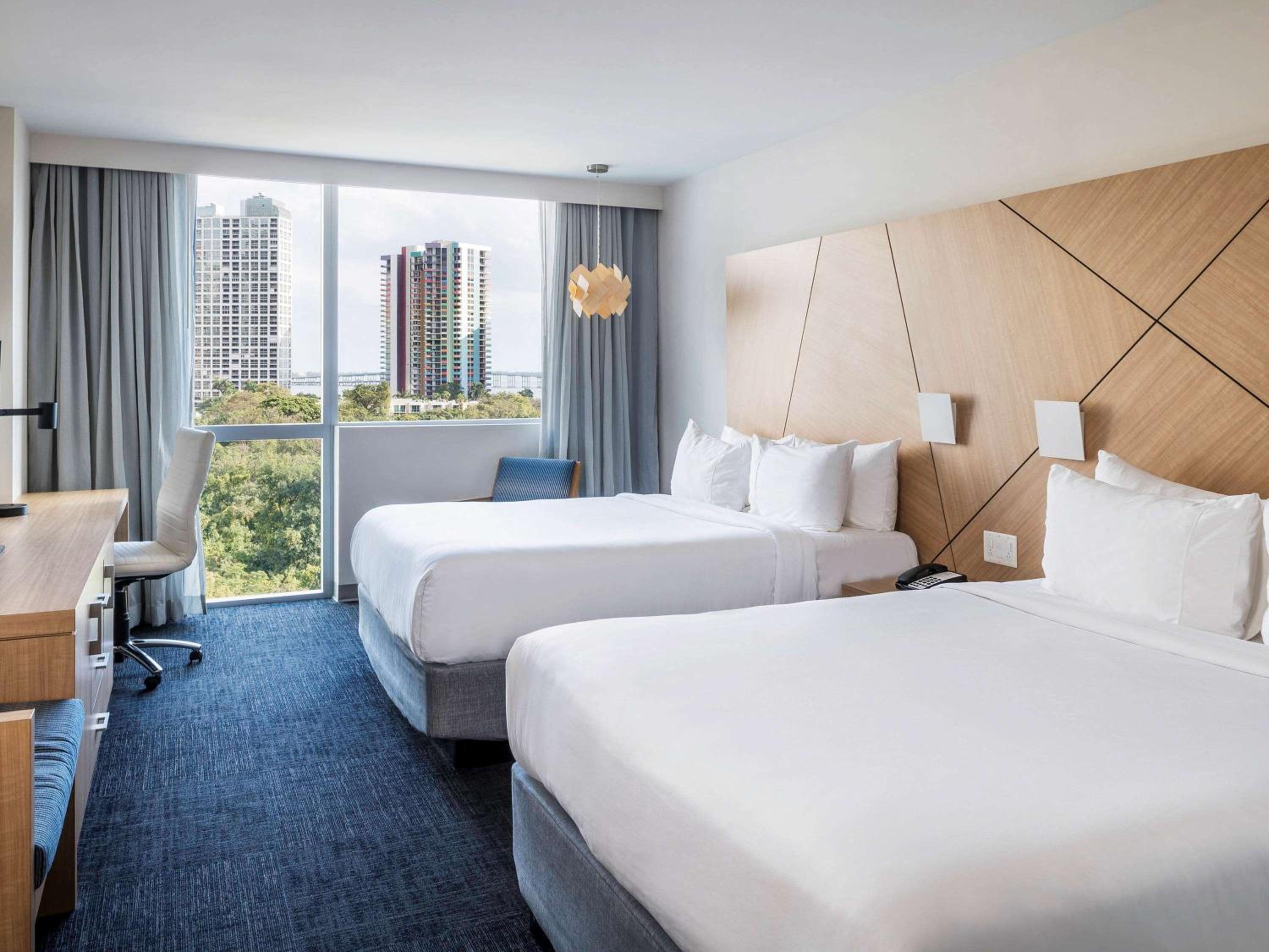 Superior Bay View Room with Two Queen Beds and Bay View - Hearing Accessible