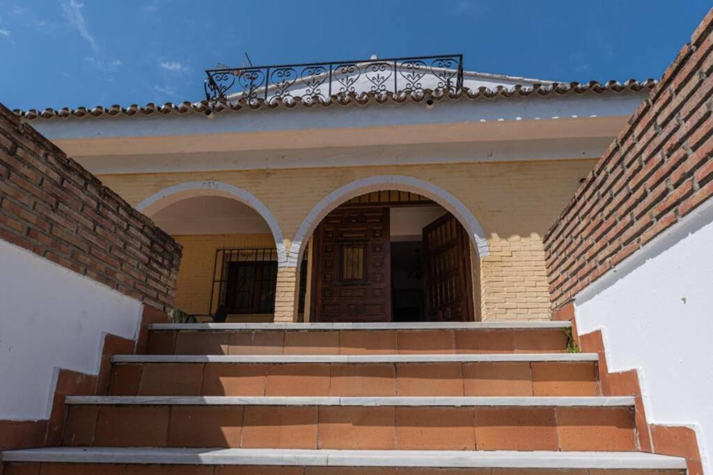Four-Bedroom House photo 2