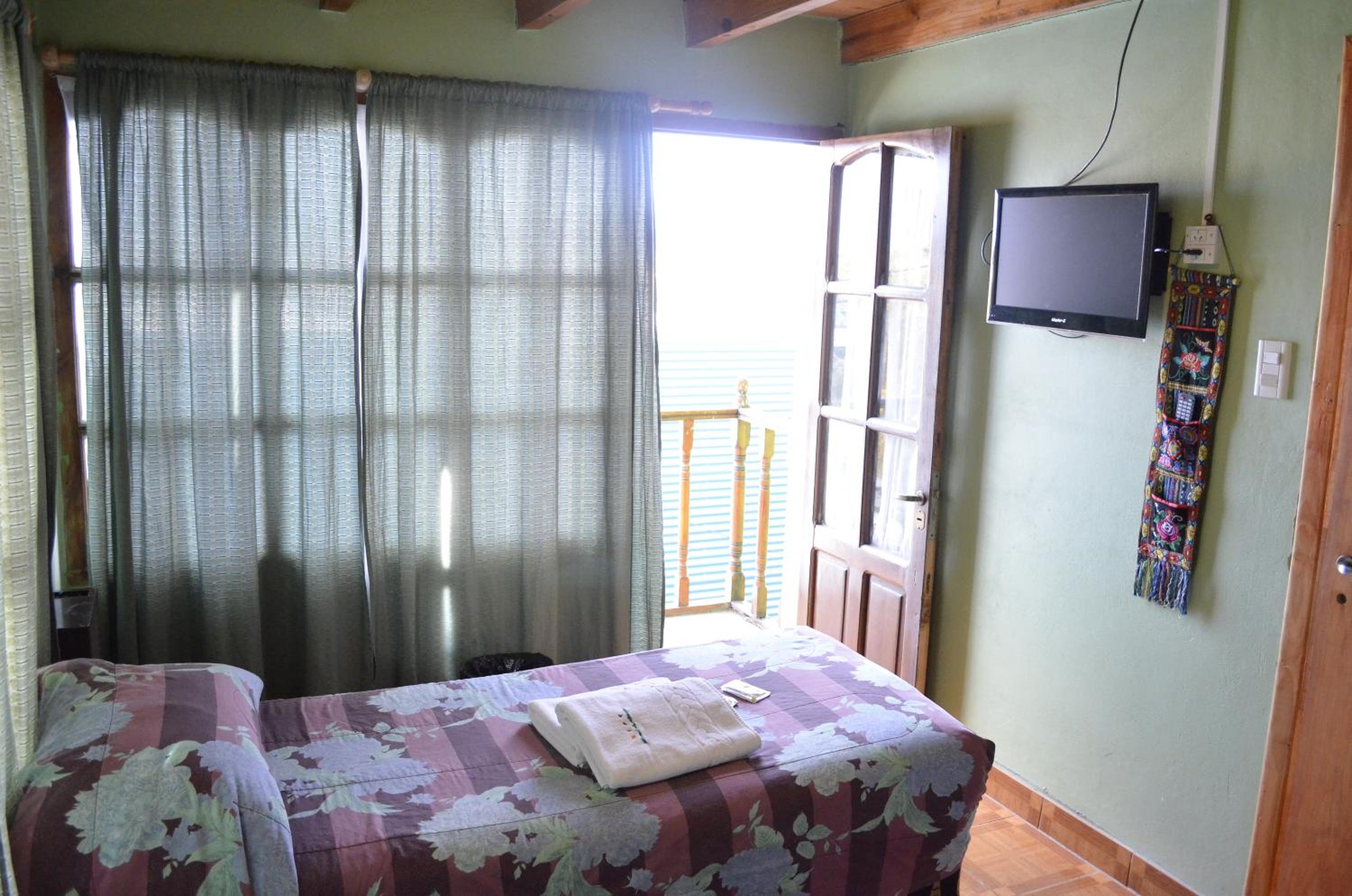 Double or Twin Room with Shared Bathroom photo 3